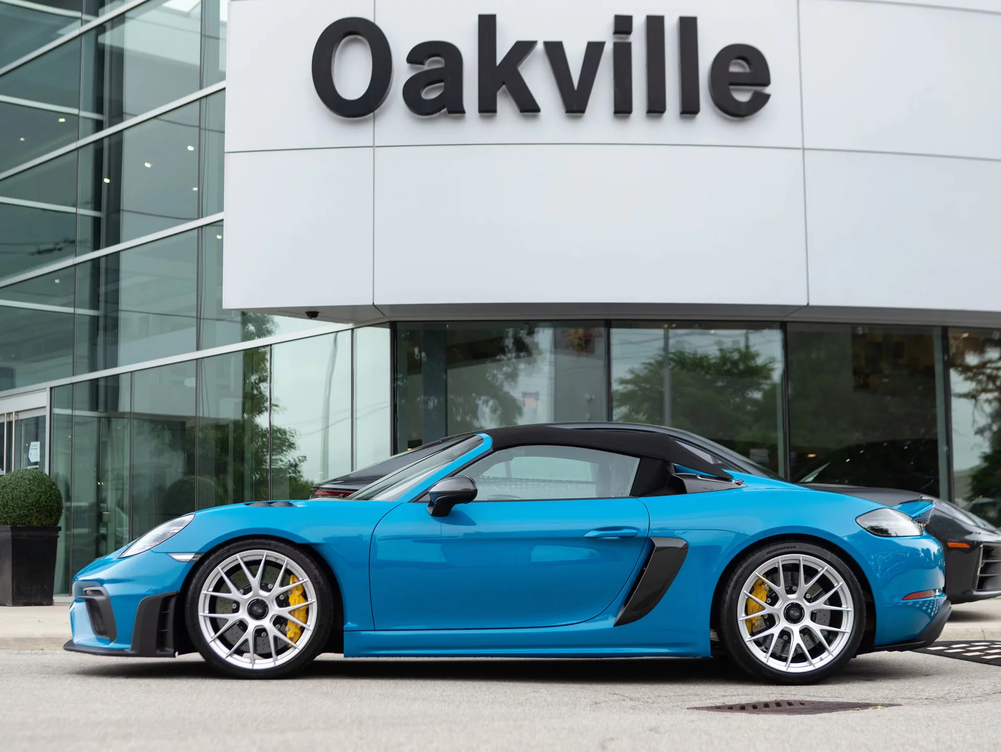 Turqoise Blue Porsche 718 Spyder RS