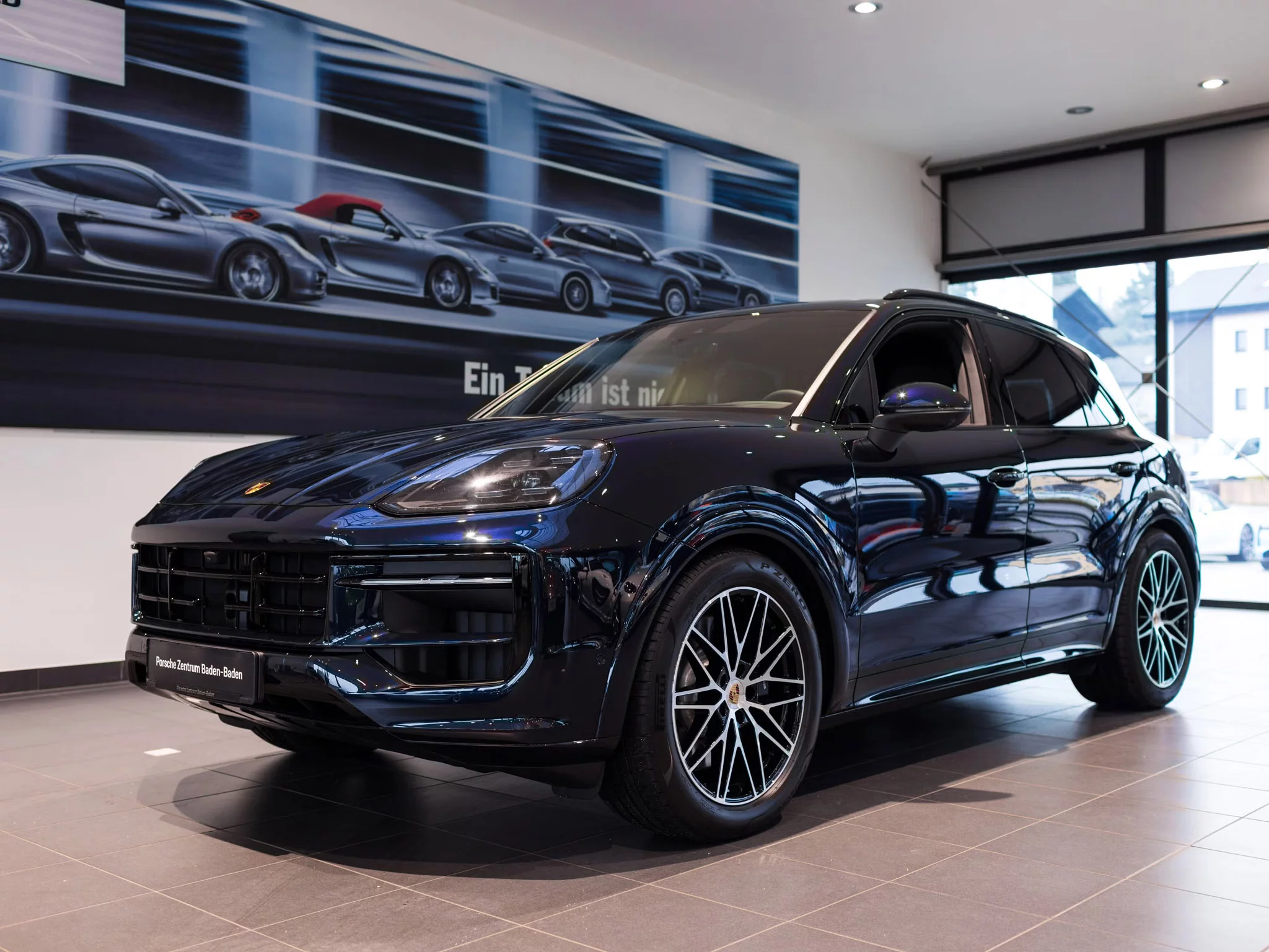 Dark Night Blue Metallic Porsche Cayenne