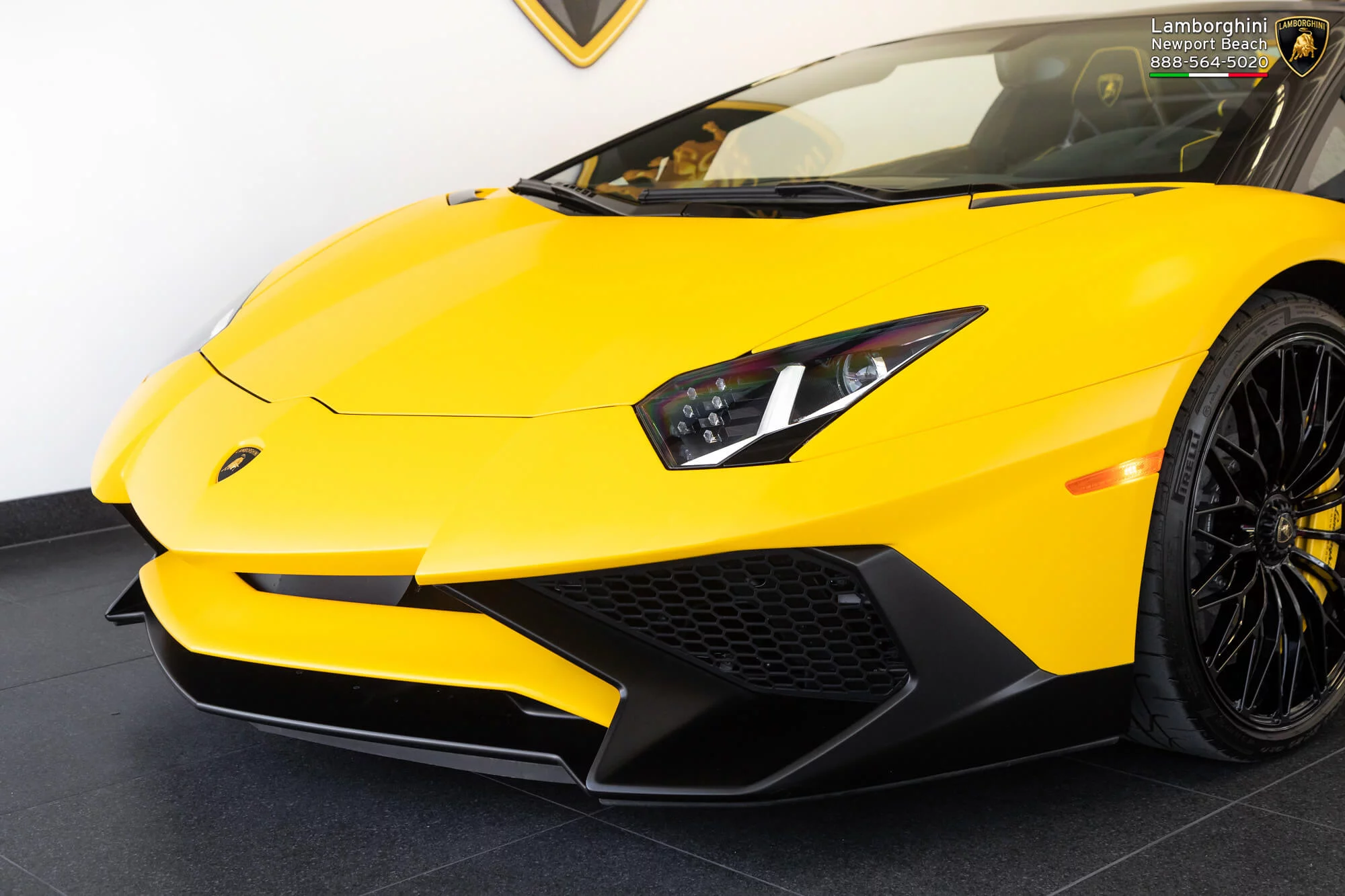 Giallo Horus Lamborghini Aventador