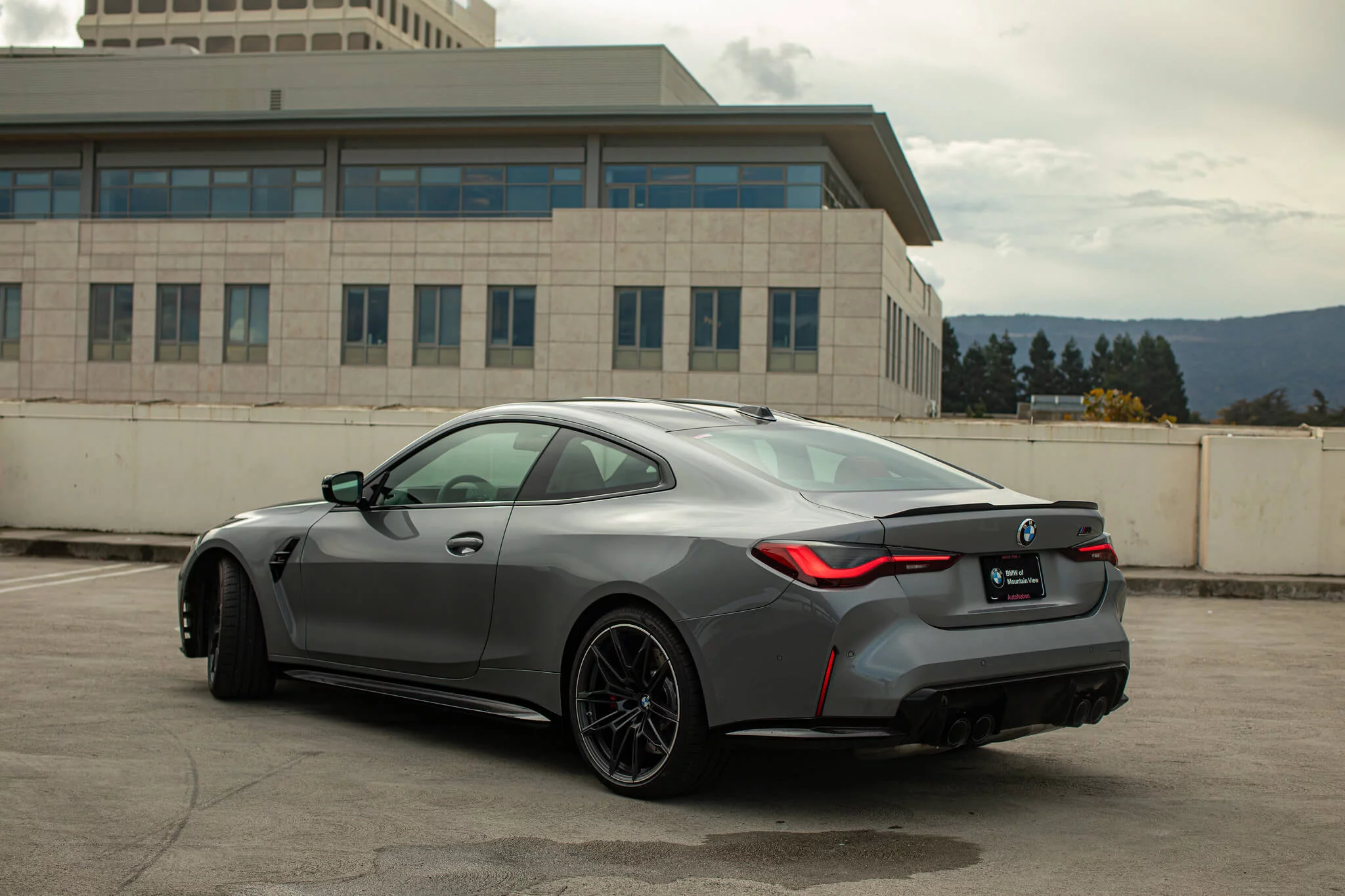 Skyscraper Grey BMW M4