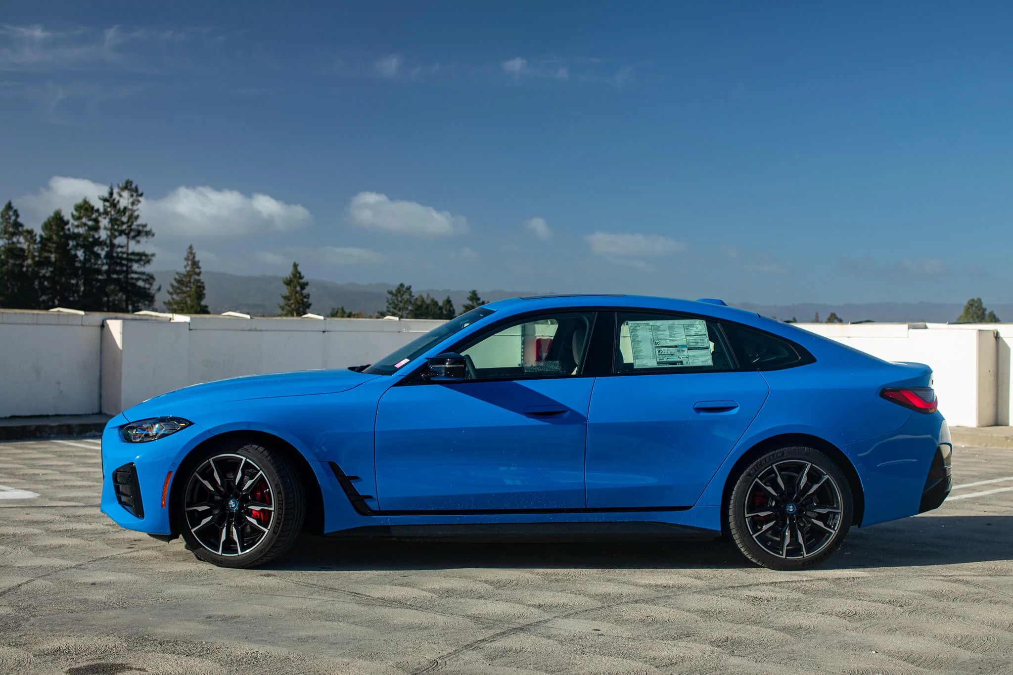 Voodoo Blue BMW i4