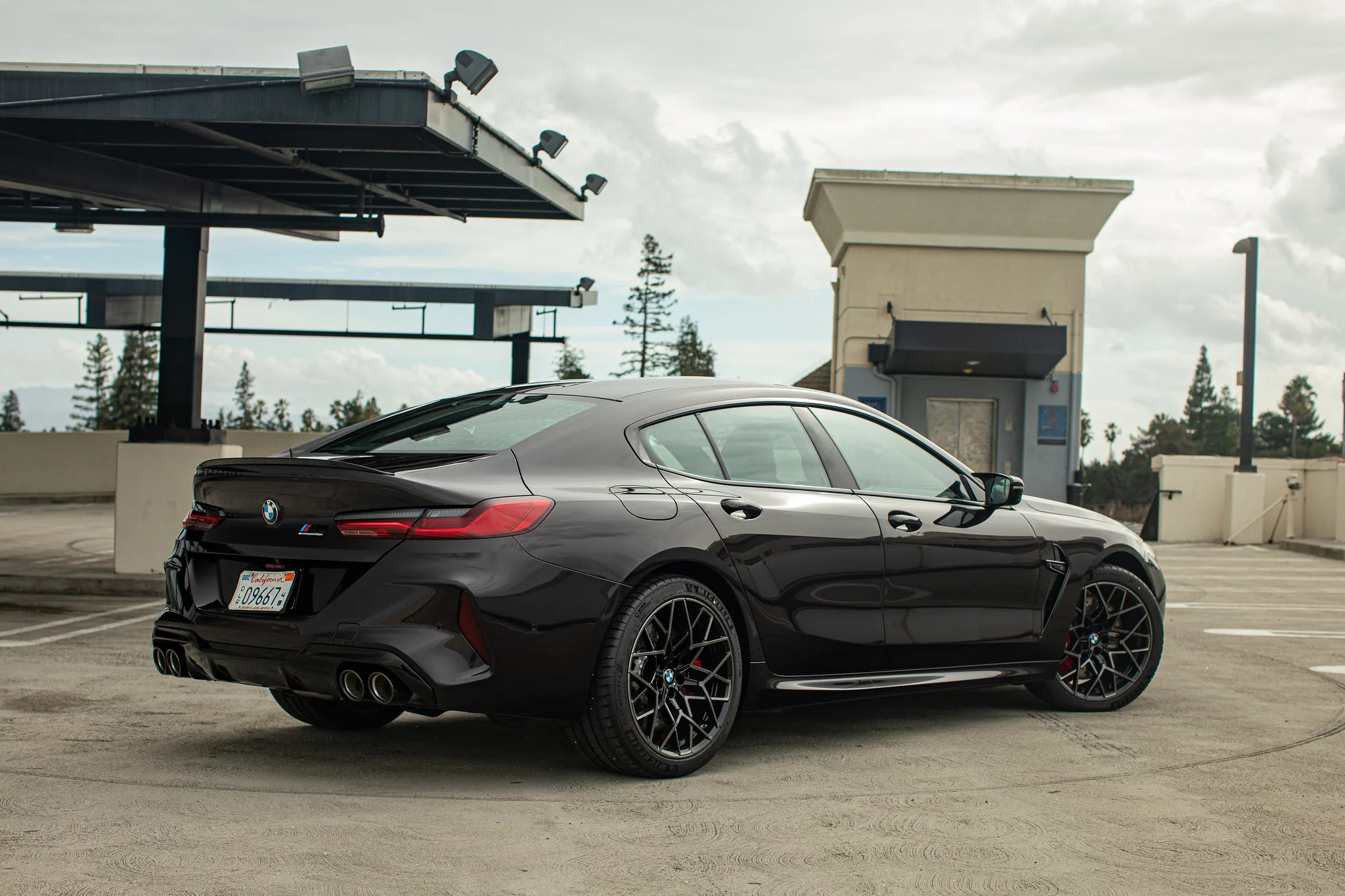 Nero Fuoco BMW M8
