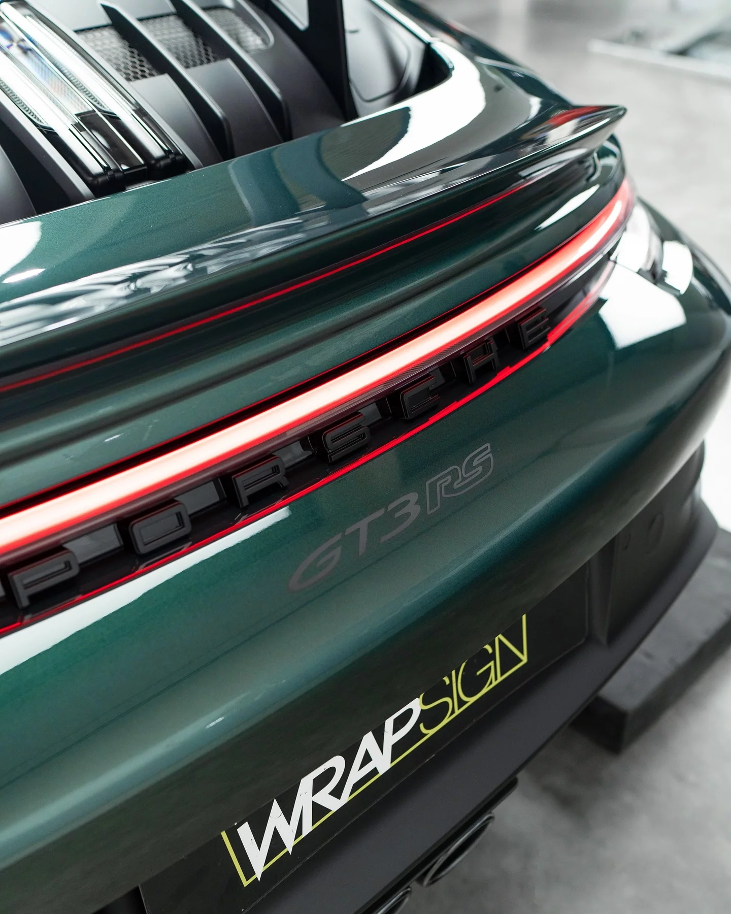 Forest Green Metallic Porsche 911 GT3 RS