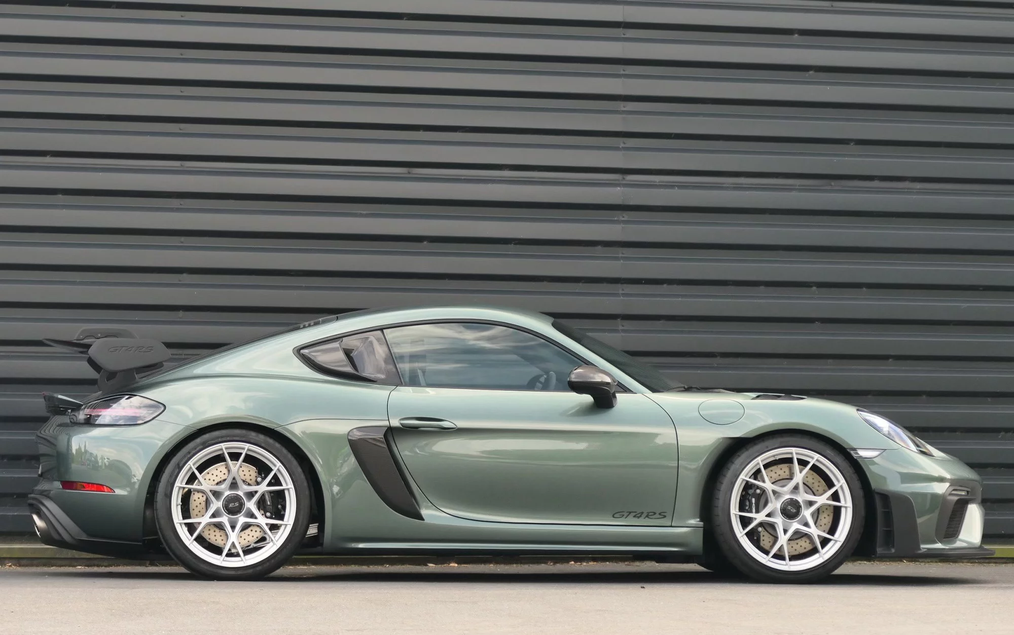 Malachite Green Metallic Porsche 718 Cayman GT4 RS