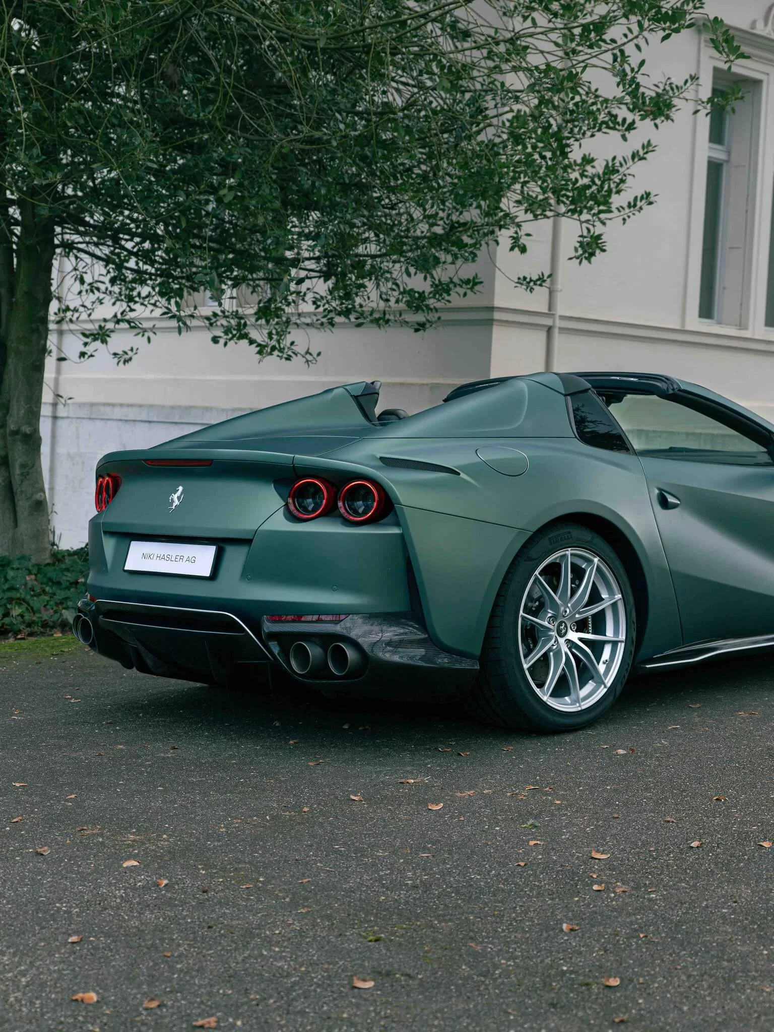 Verde Minerale Opaco Ferrari 812