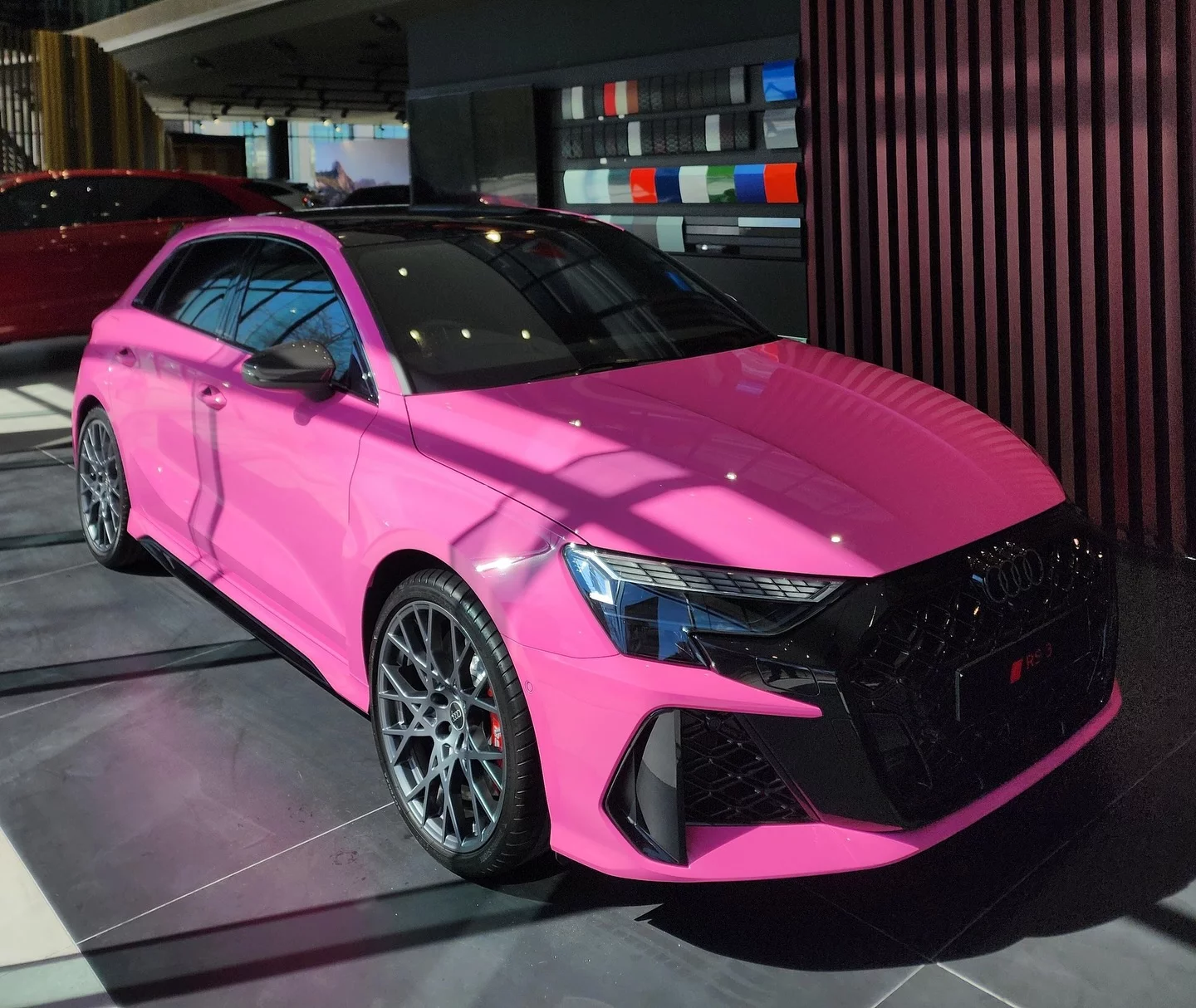 Traffic Purple Audi RS3