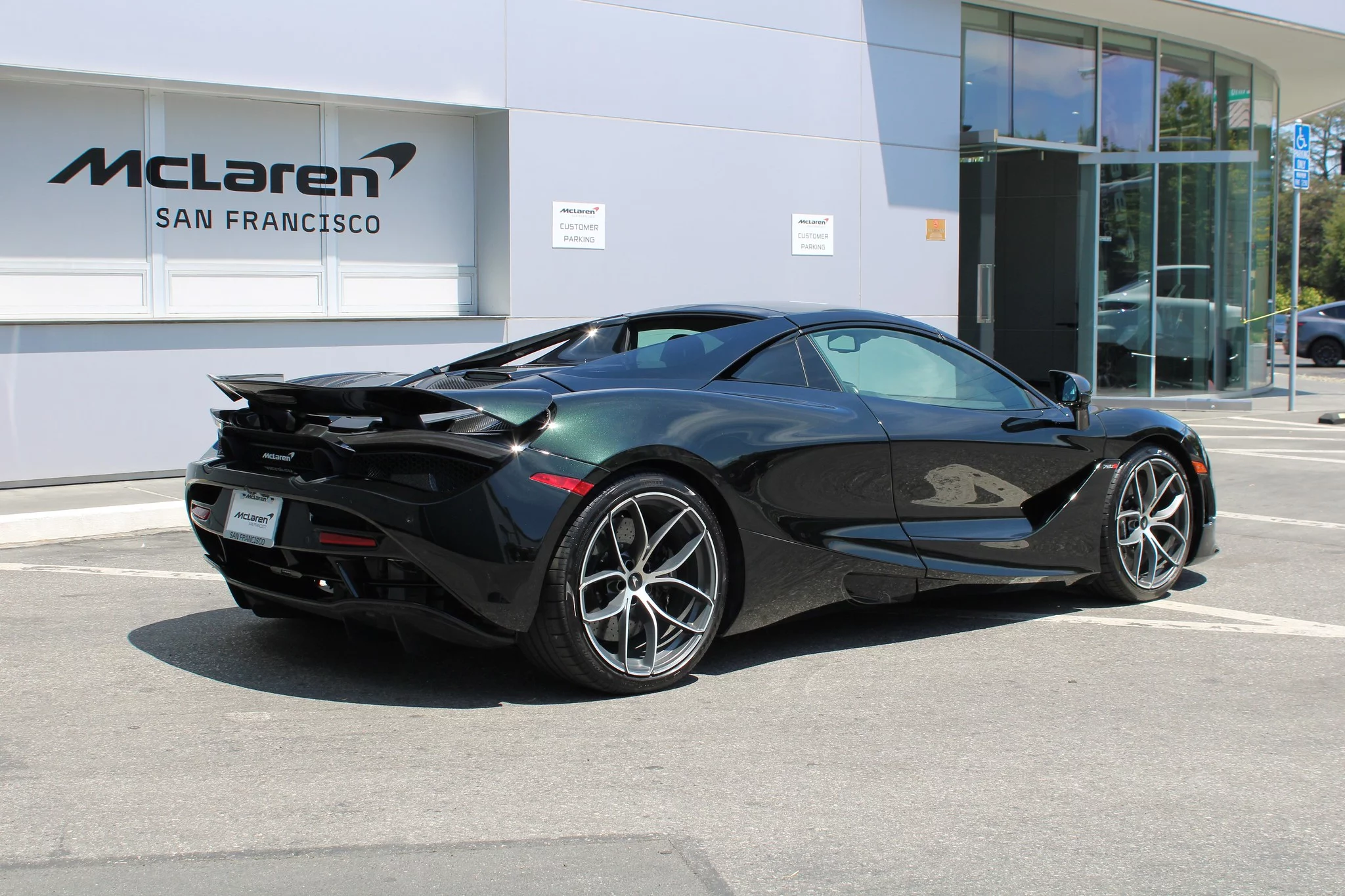 Sherwood Black McLaren 720S
