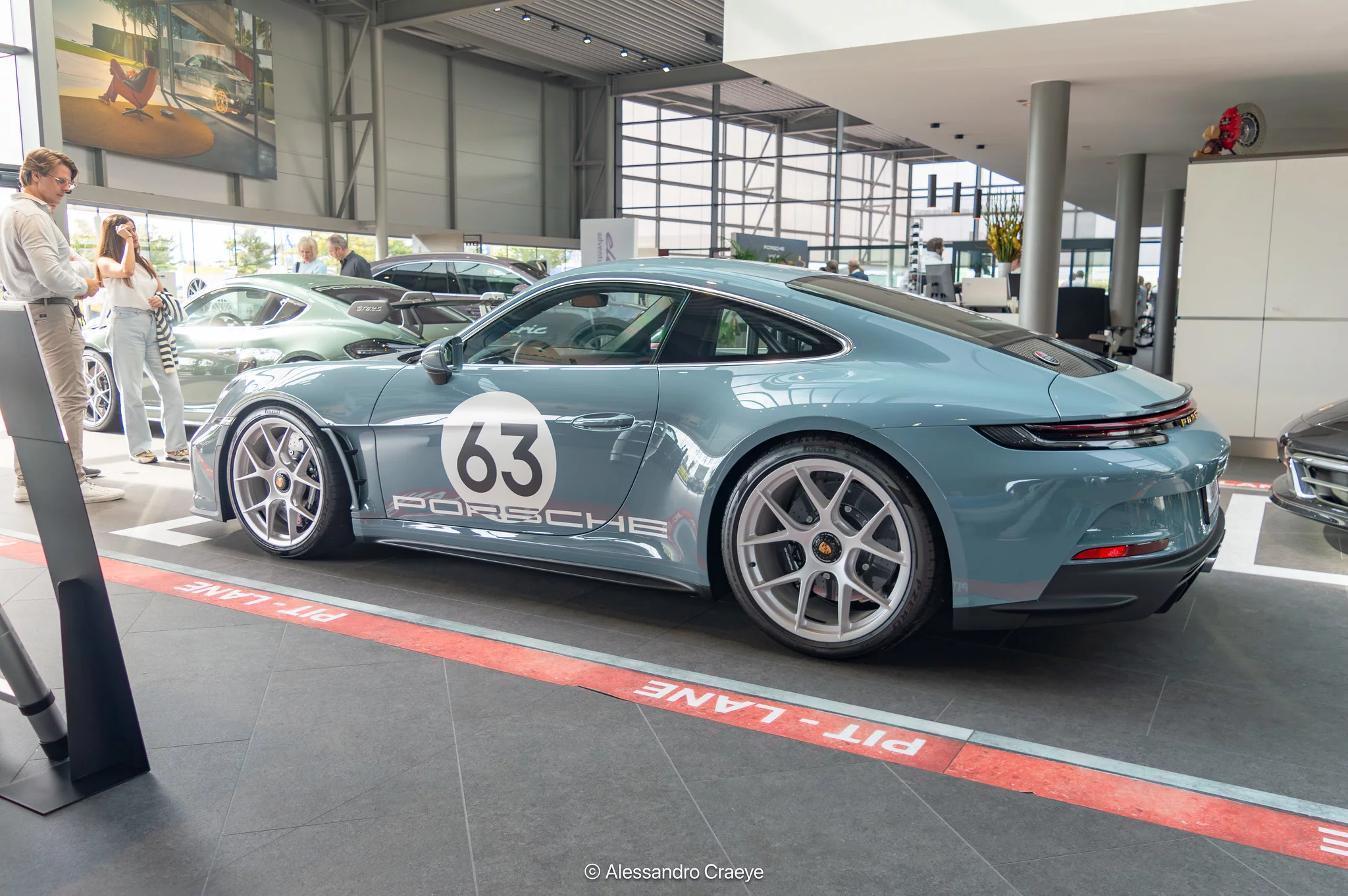 Shore Blue Metallic Porsche 911 S/T