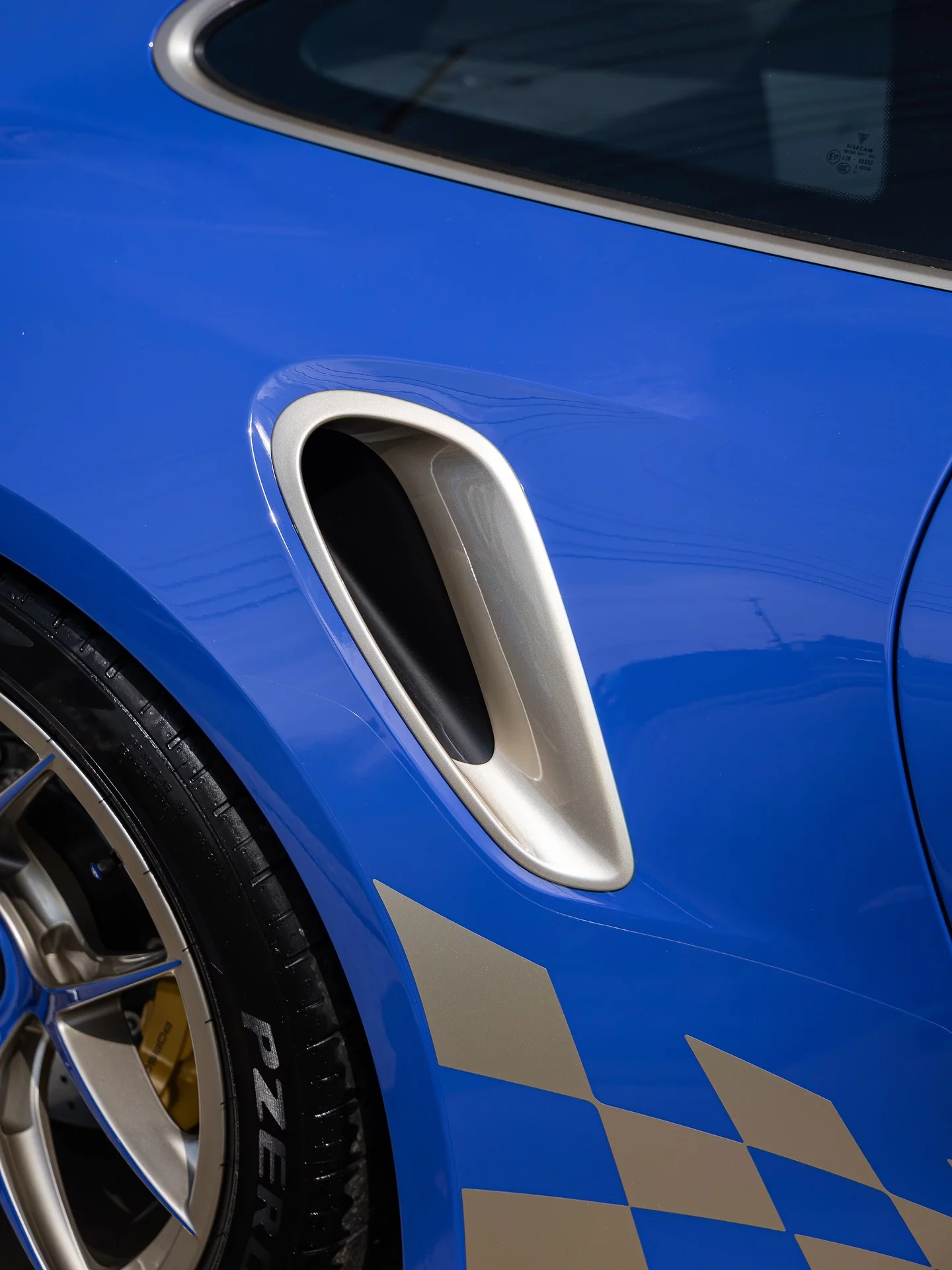 Maritime Blue Porsche 911 GT3 RS