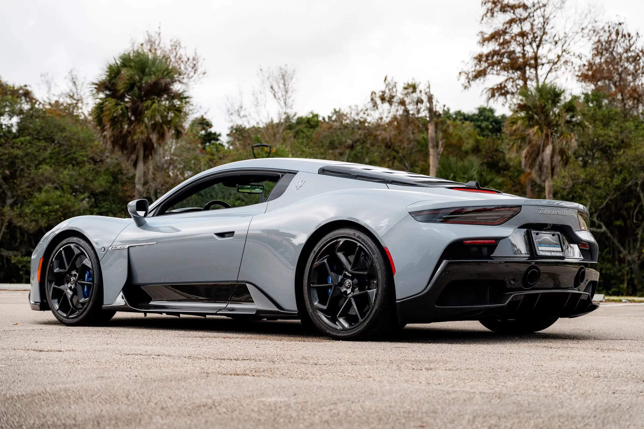 Grigio Incognito Maserati MC20