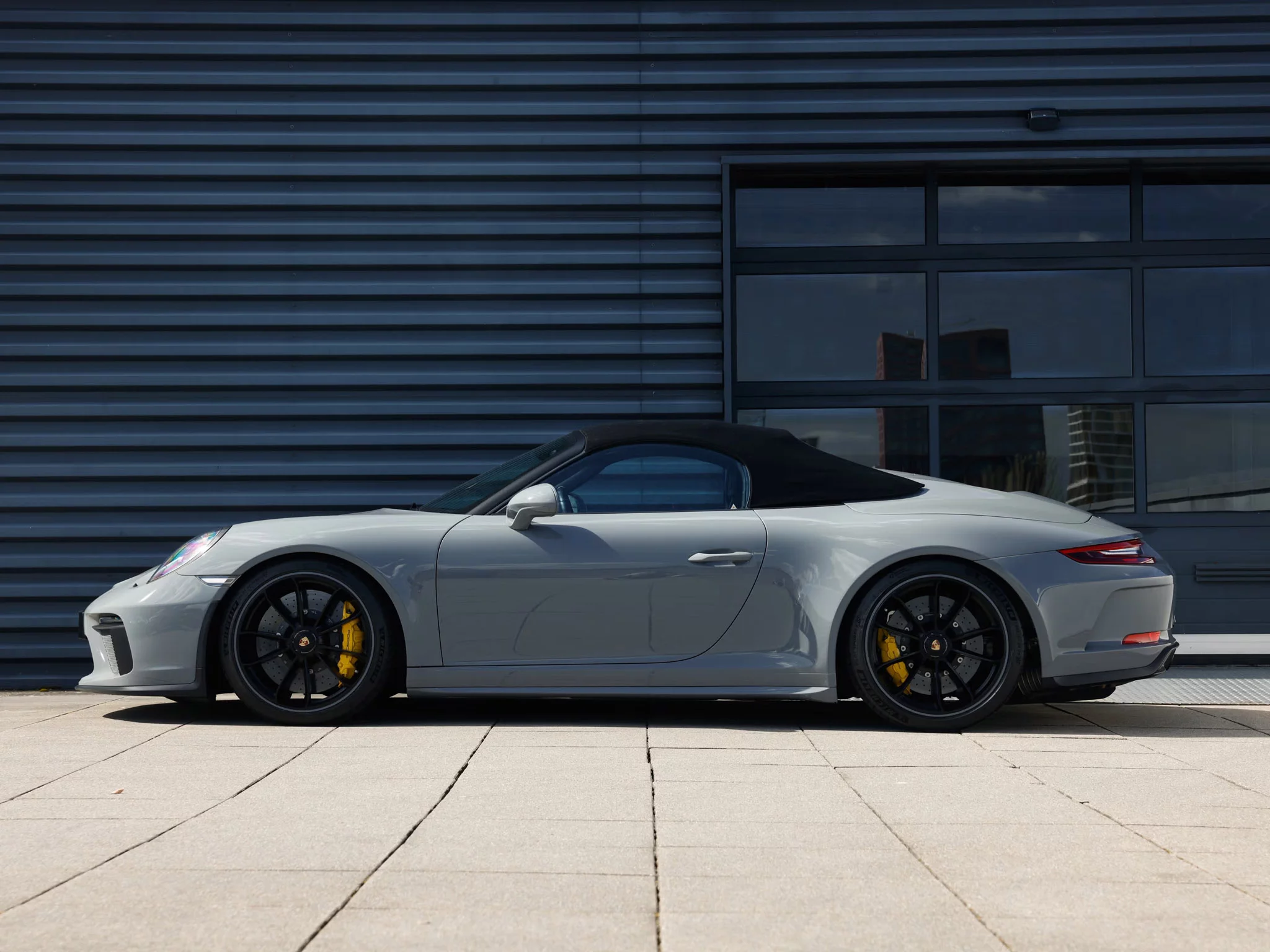 China Grey Porsche 911 Speedster