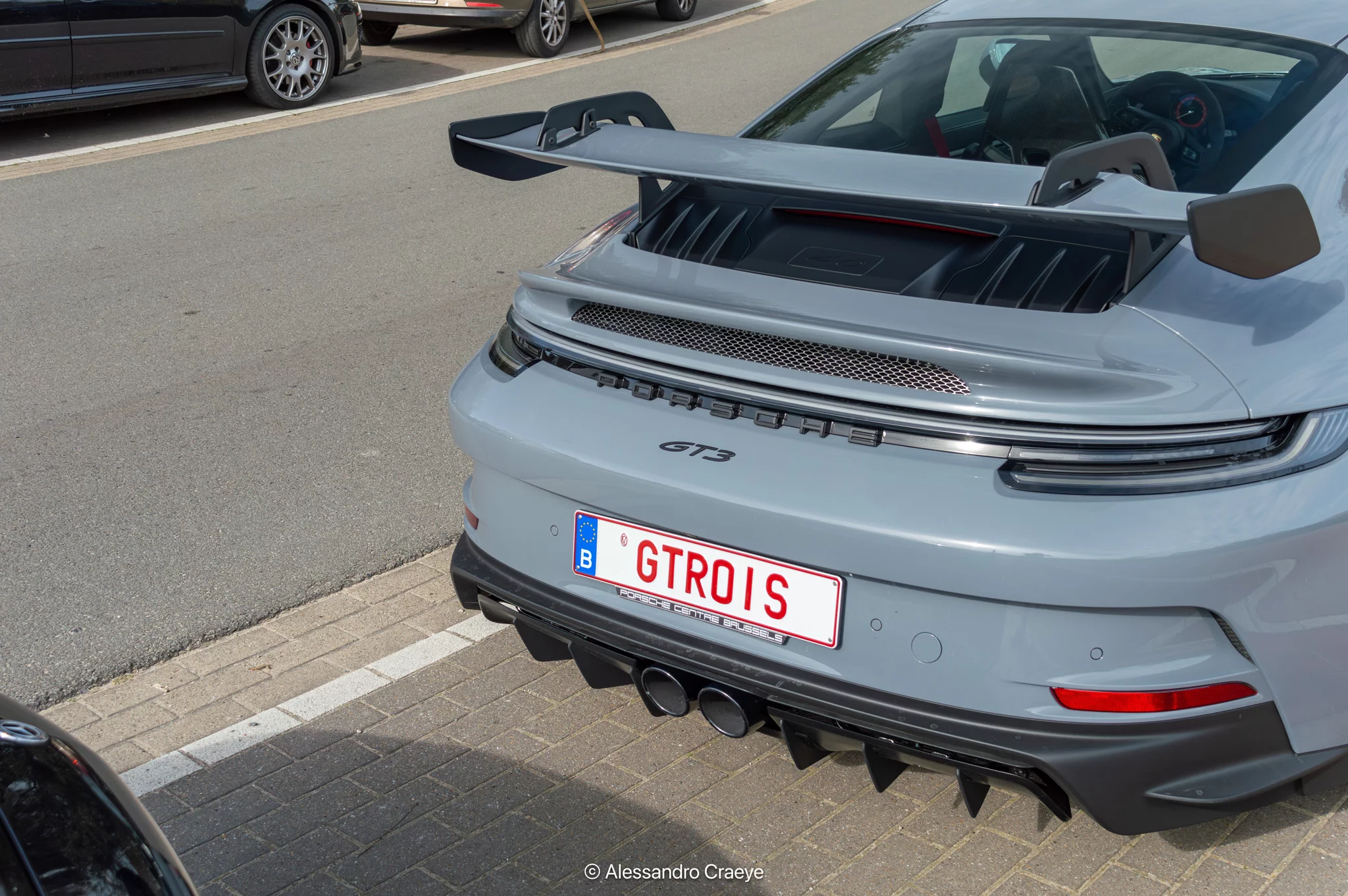 Arctic Grey Porsche 911 GT3