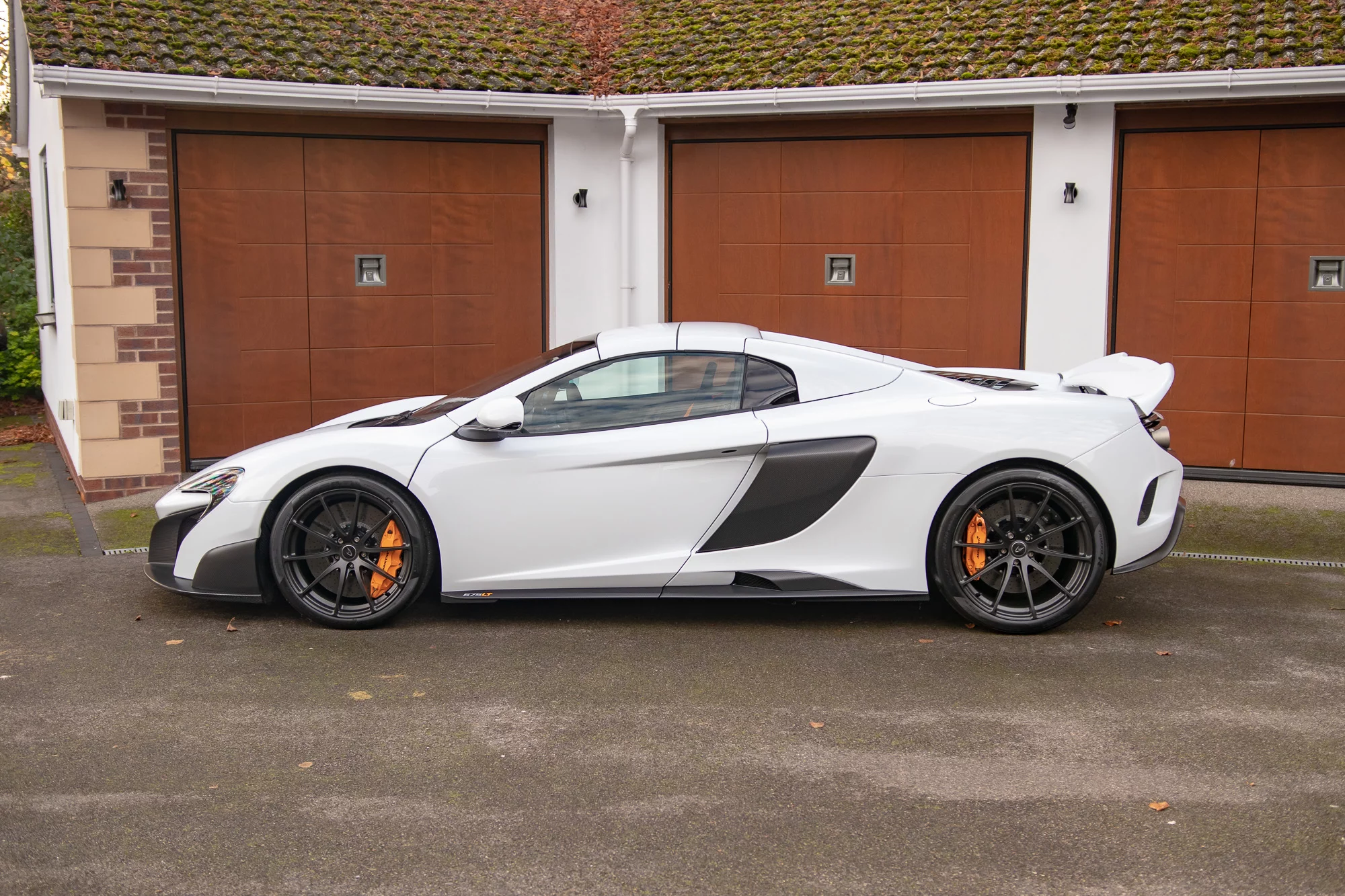 Silica White McLaren 675LT