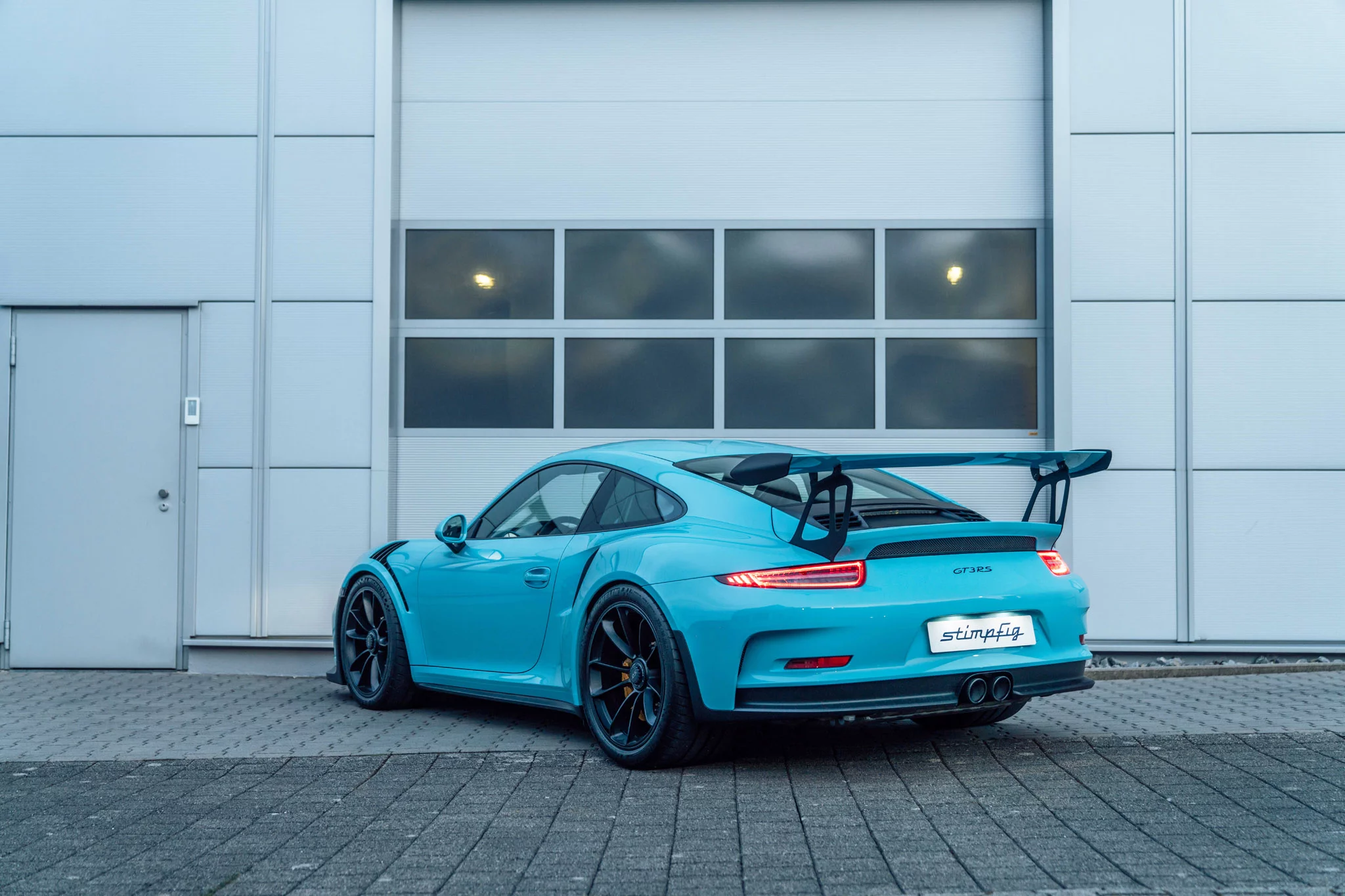 Olympic Blue Porsche 911 GT3 RS