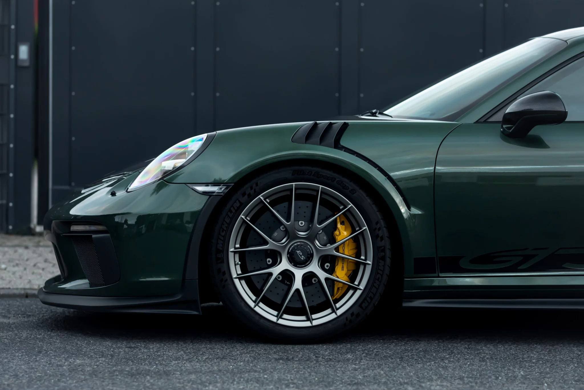 Oak Green Metallic Porsche 911 GT3 RS