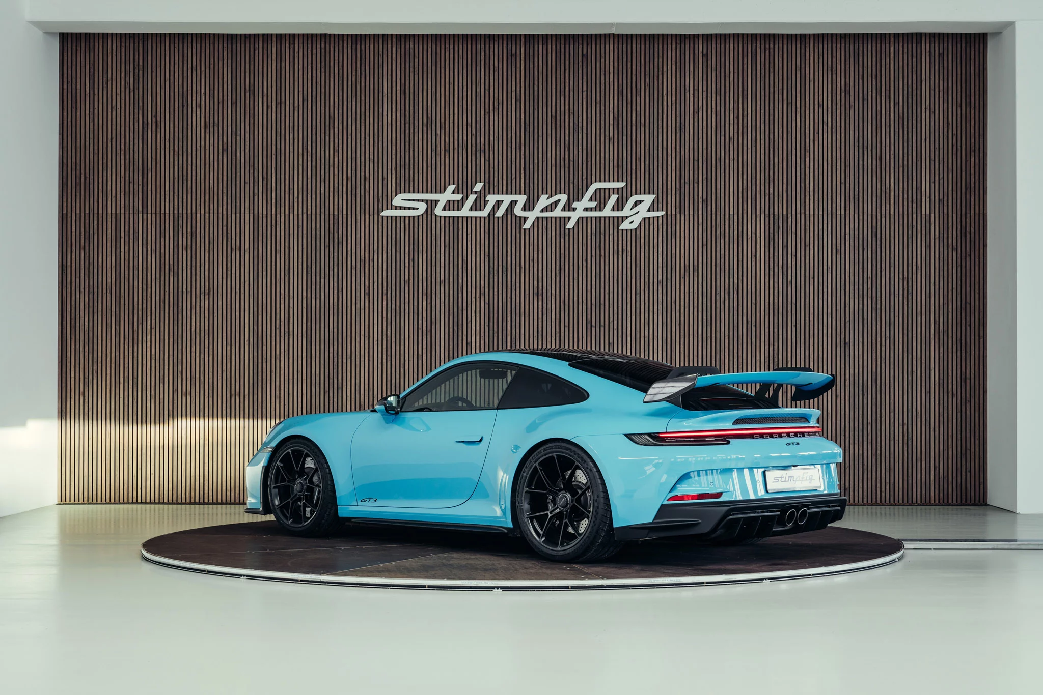 Olympic Blue Porsche 911 GT3