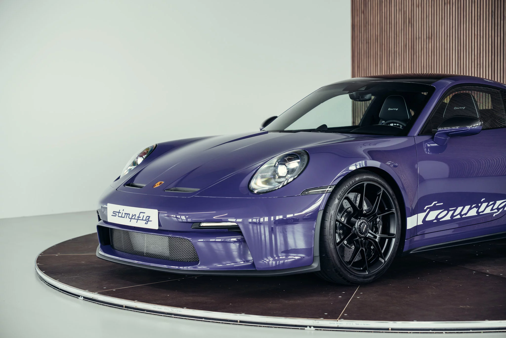 Ultraviolet Porsche 911 GT3