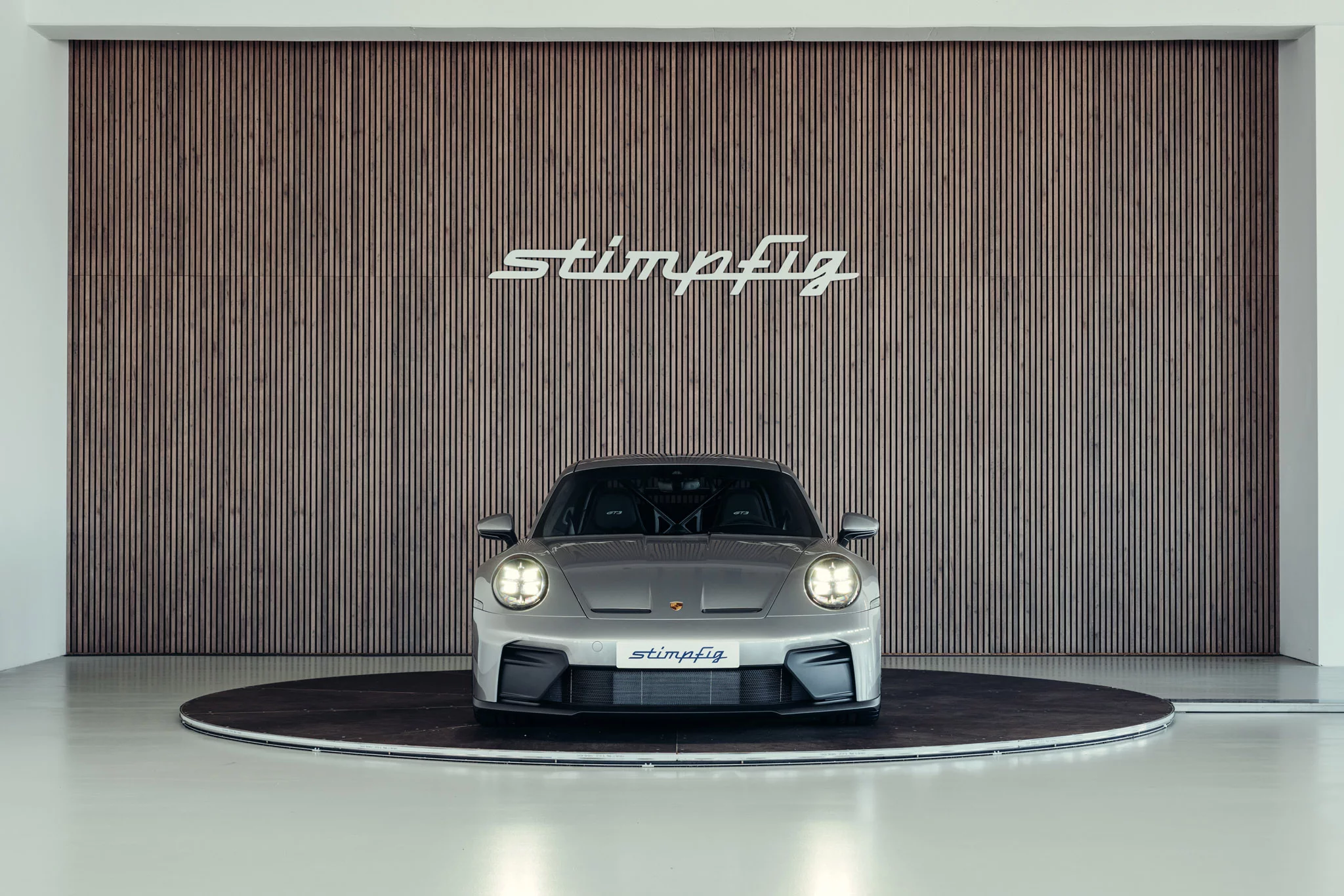 GT Silver Metallic Porsche 911 GT3