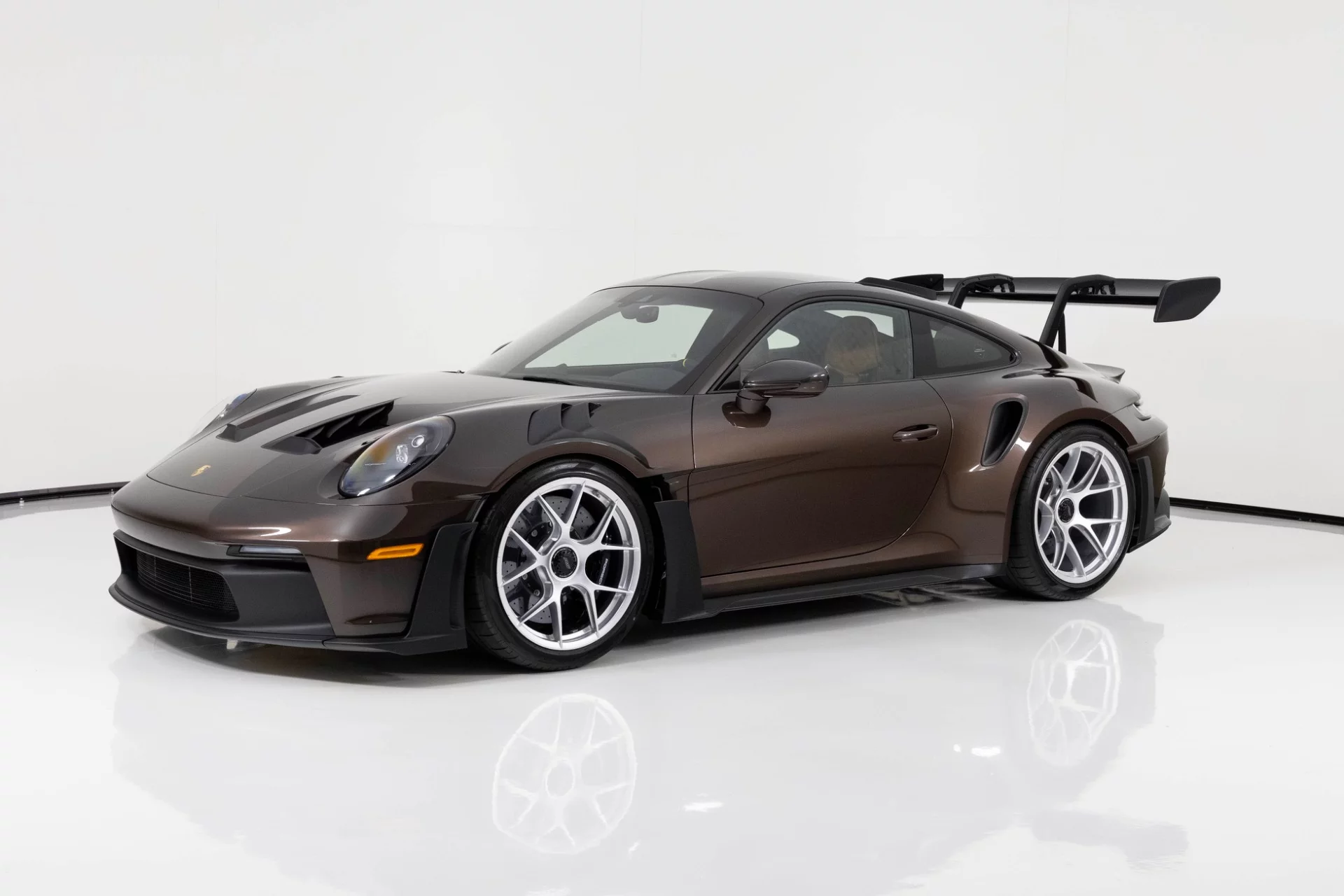 Macadamia Metallic Porsche 911 GT3 RS
