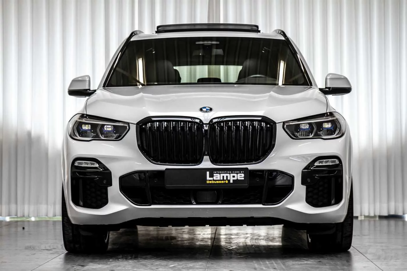 Mineral White BMW X5