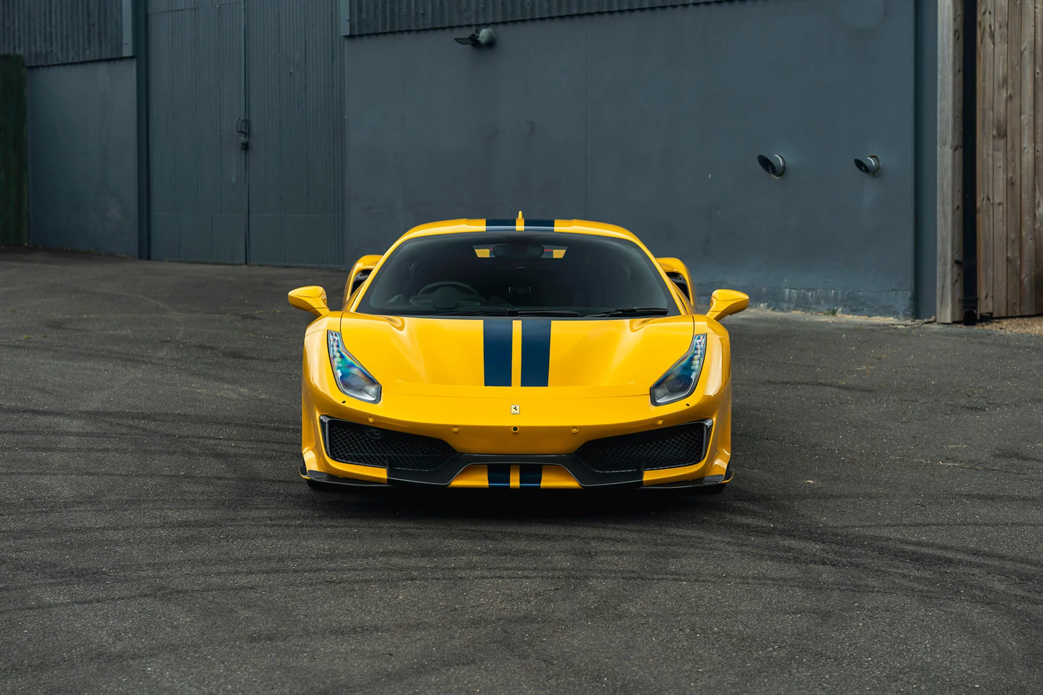 Ardilla Amarillo Ferrari 488
