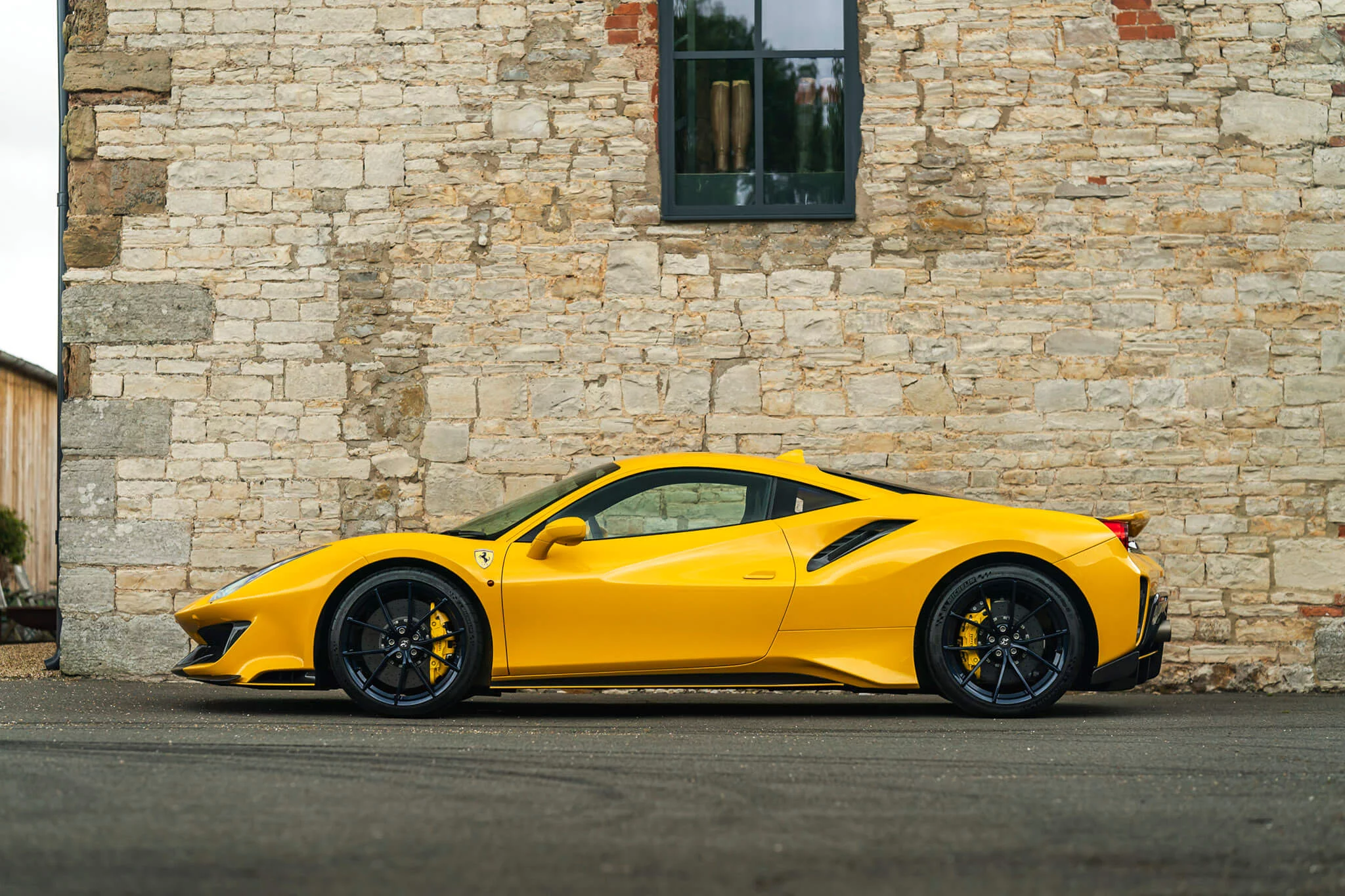 Ardilla Amarillo Ferrari 488