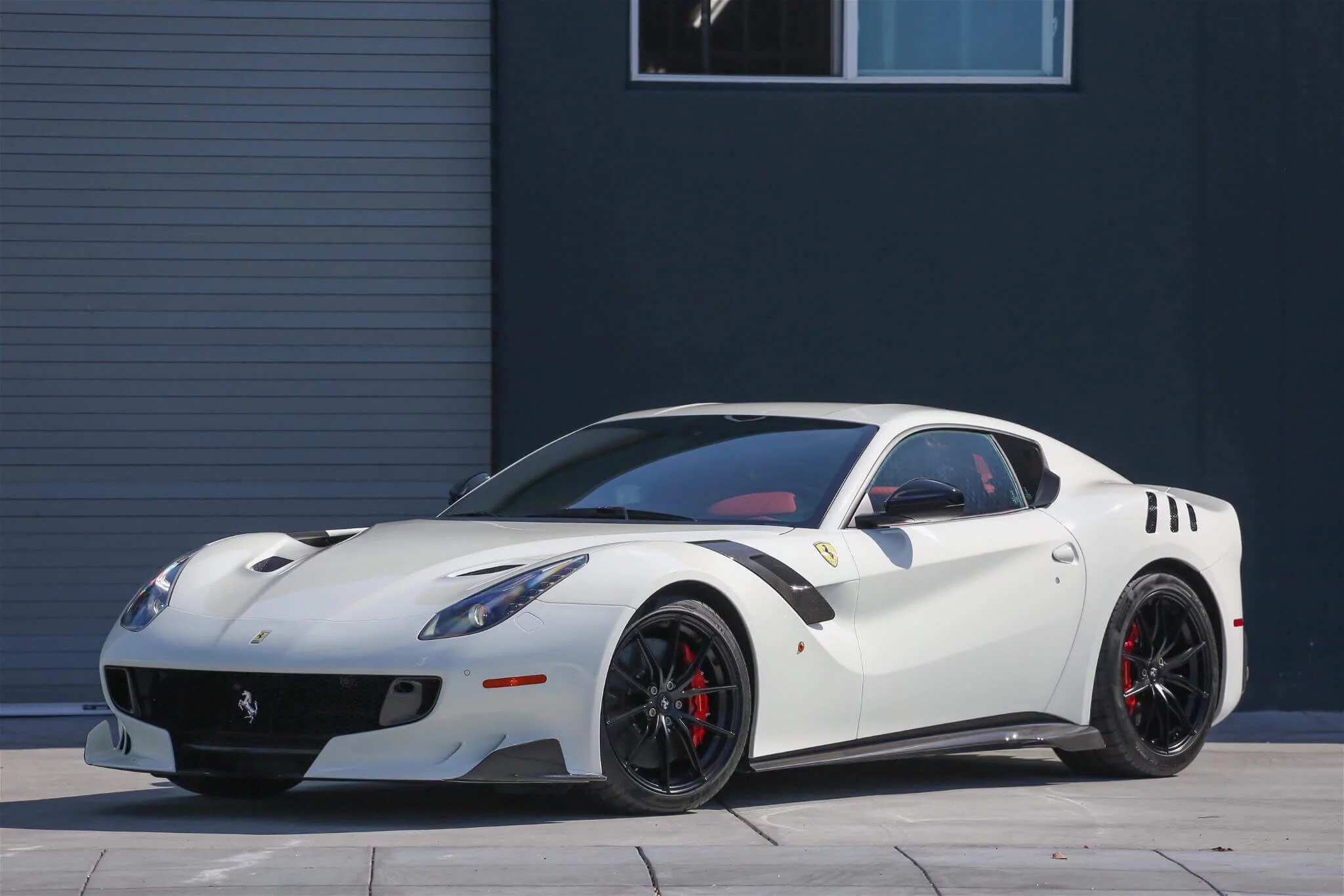 Bianco Avus Ferrari F12
