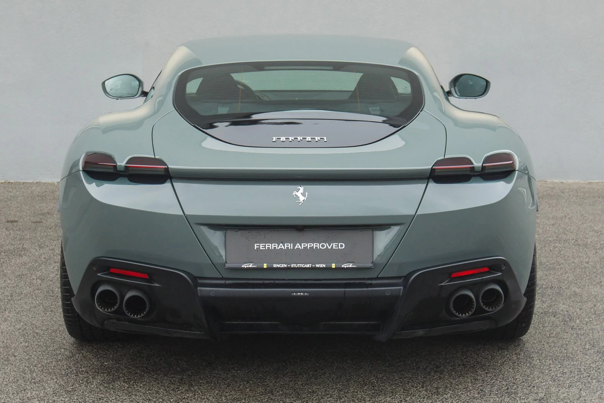 Grigio Medio Ferrari Roma