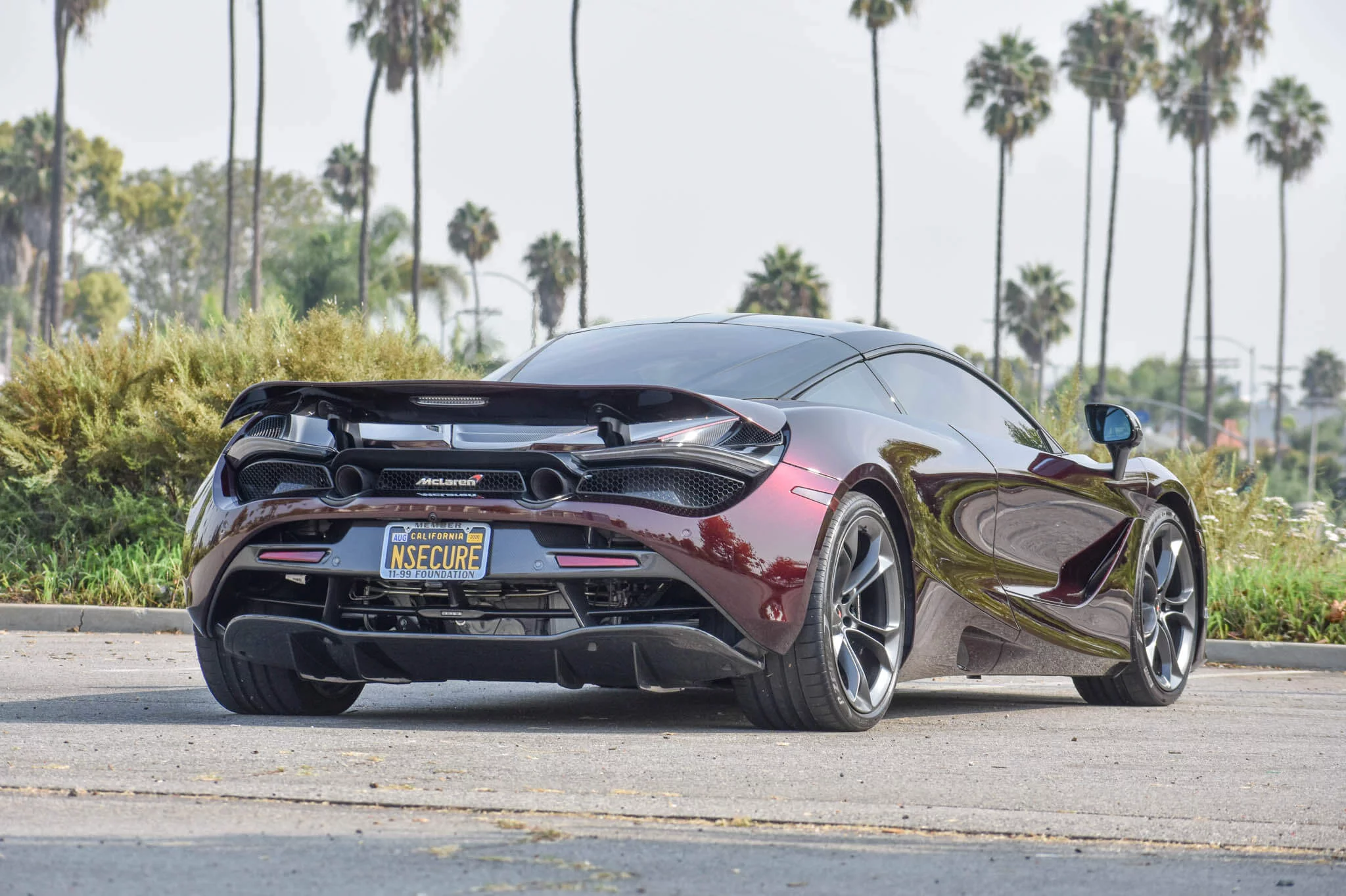 Nerello Red McLaren 720S