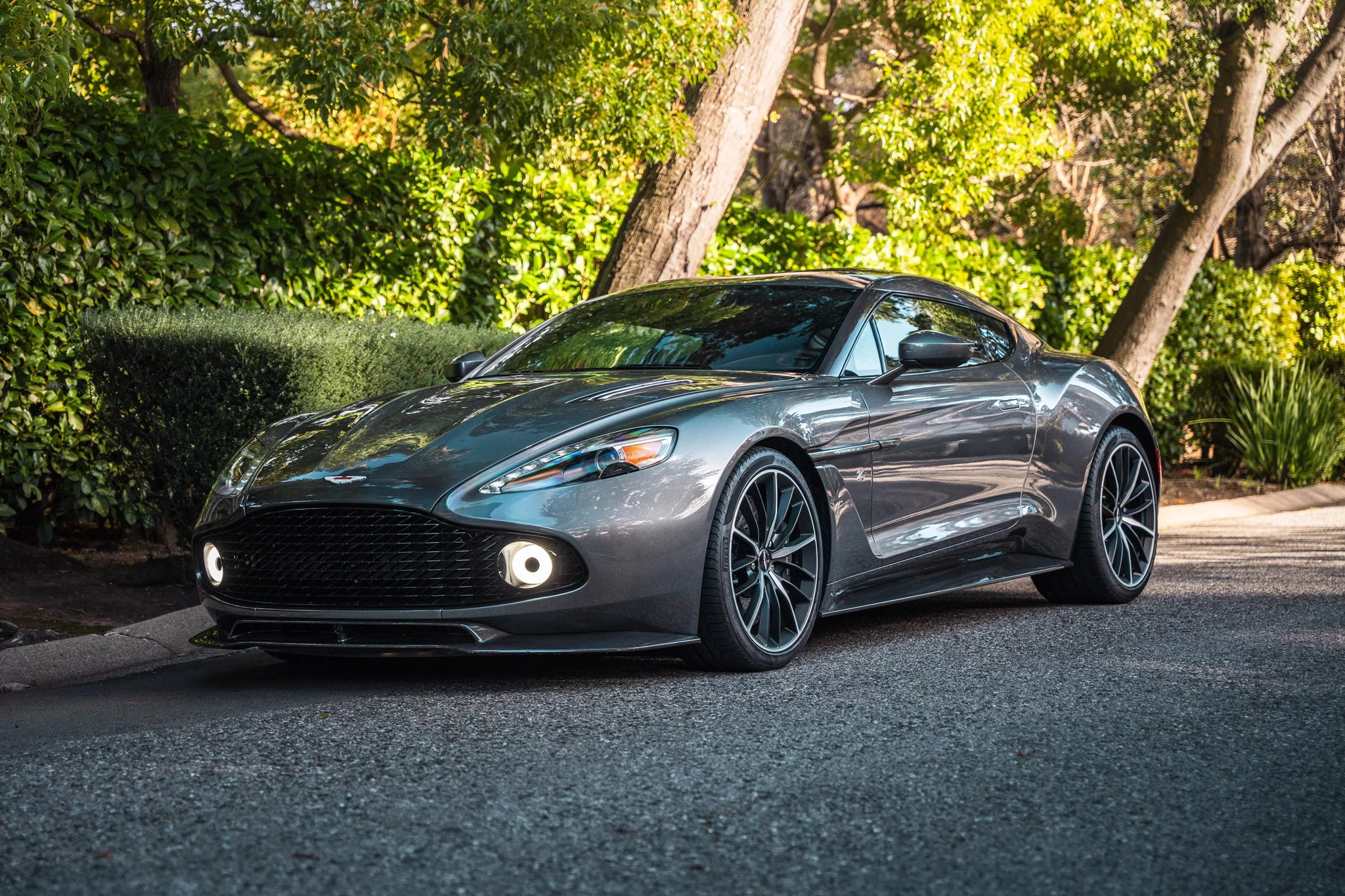 Hyperion Grey Aston Martin Vanquish