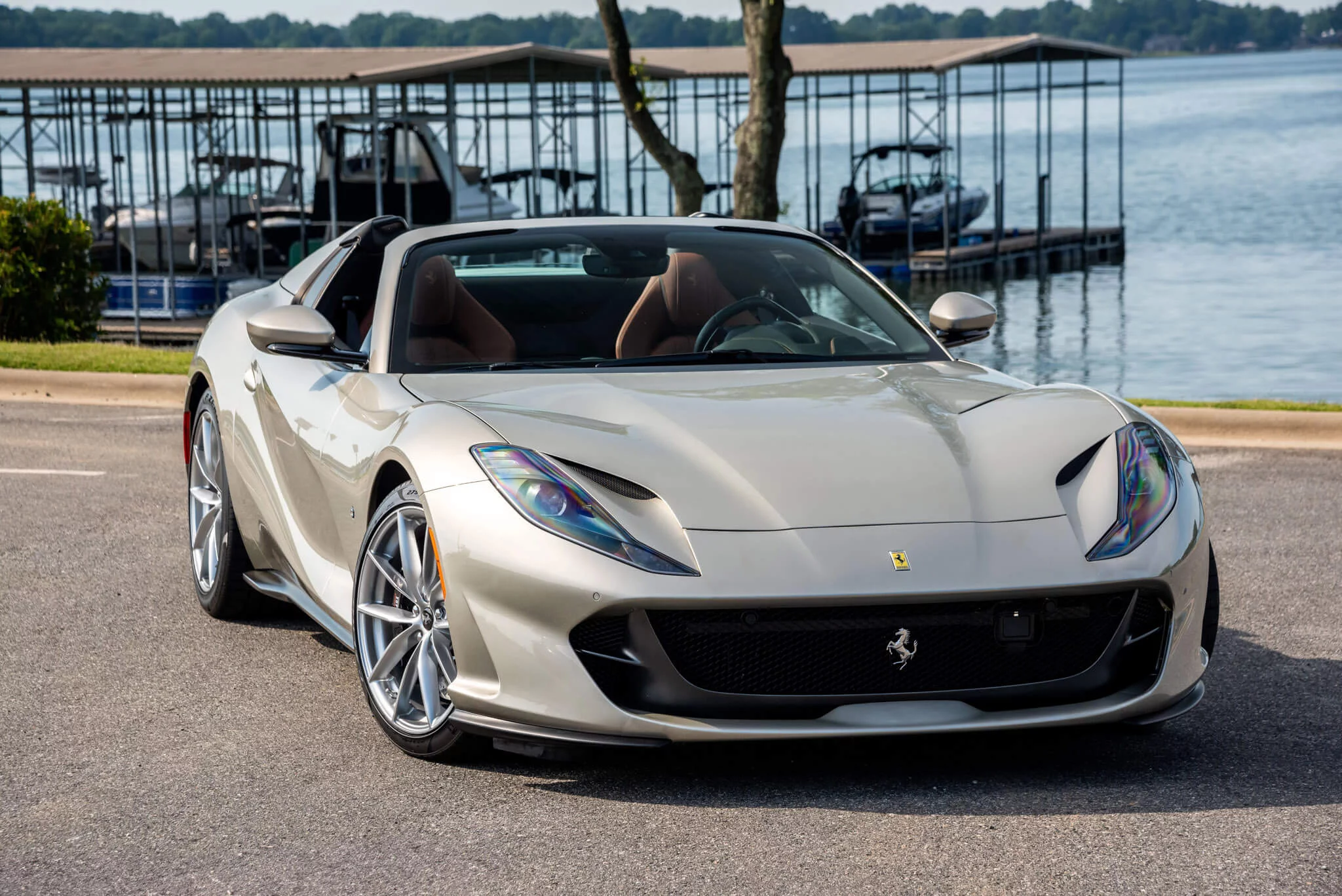 Nuovo Grigio Ingrid Ferrari 812