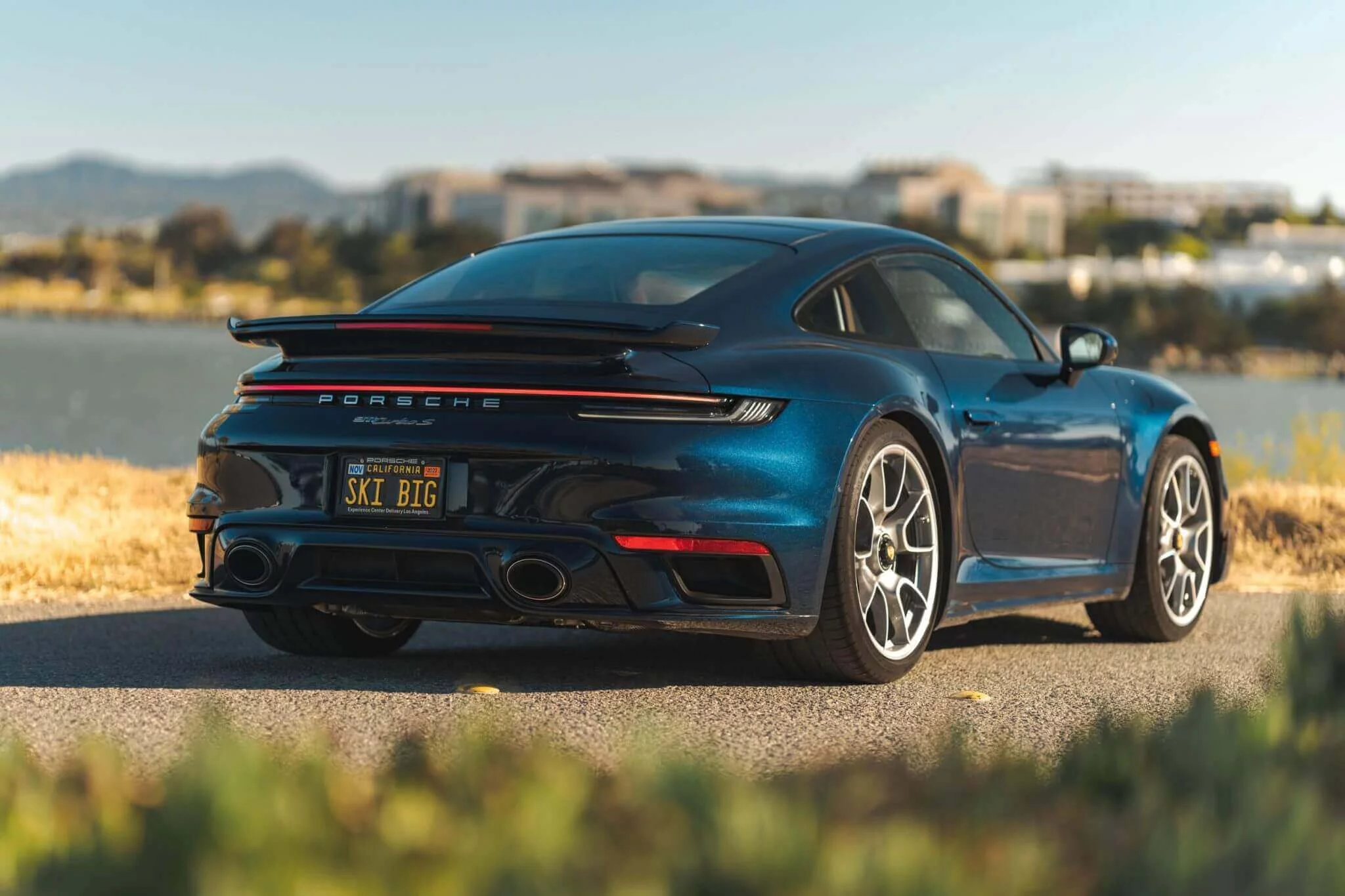 Night Blue Metallic Porsche 911 Turbo