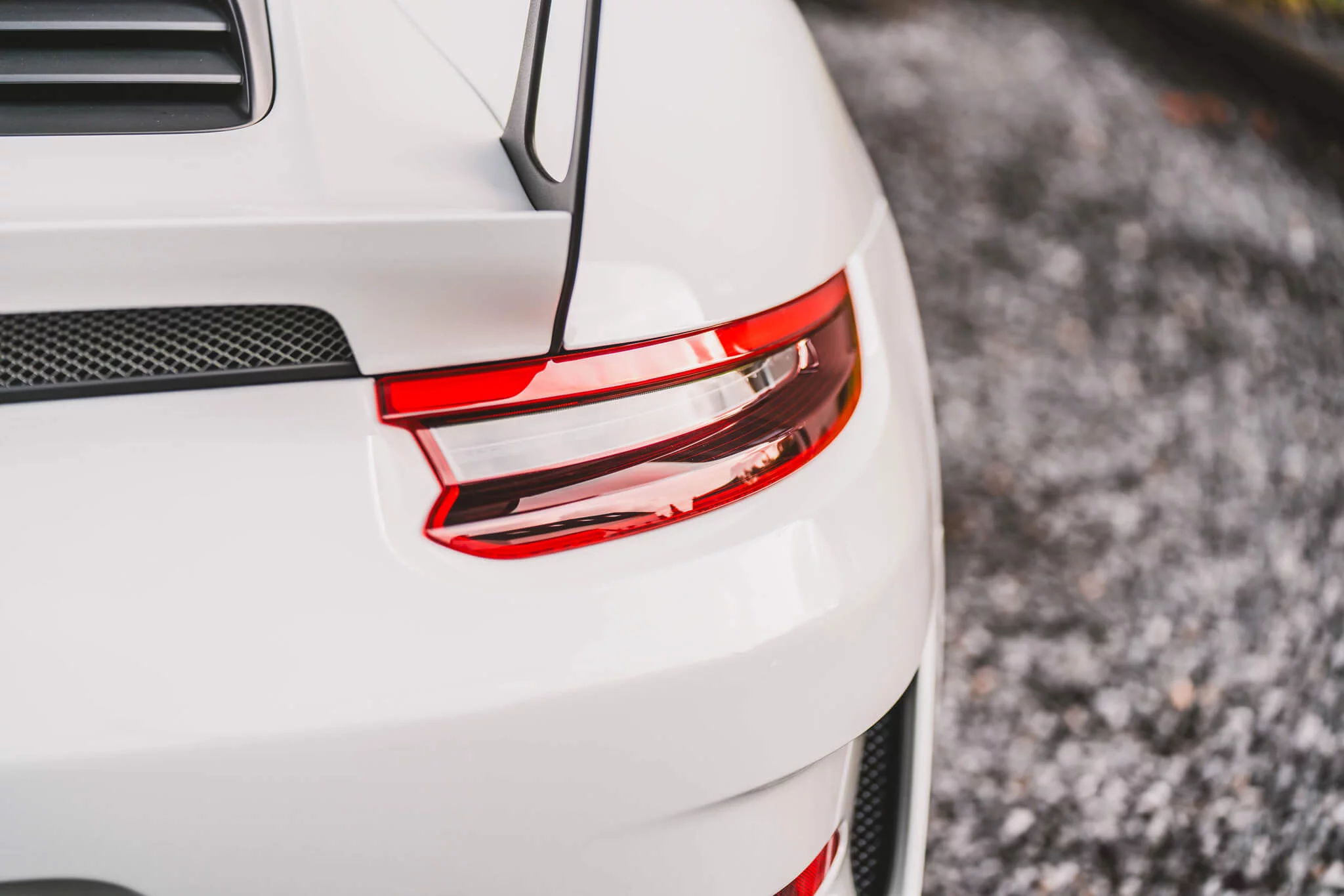 Pure White Porsche 911 GT3 RS