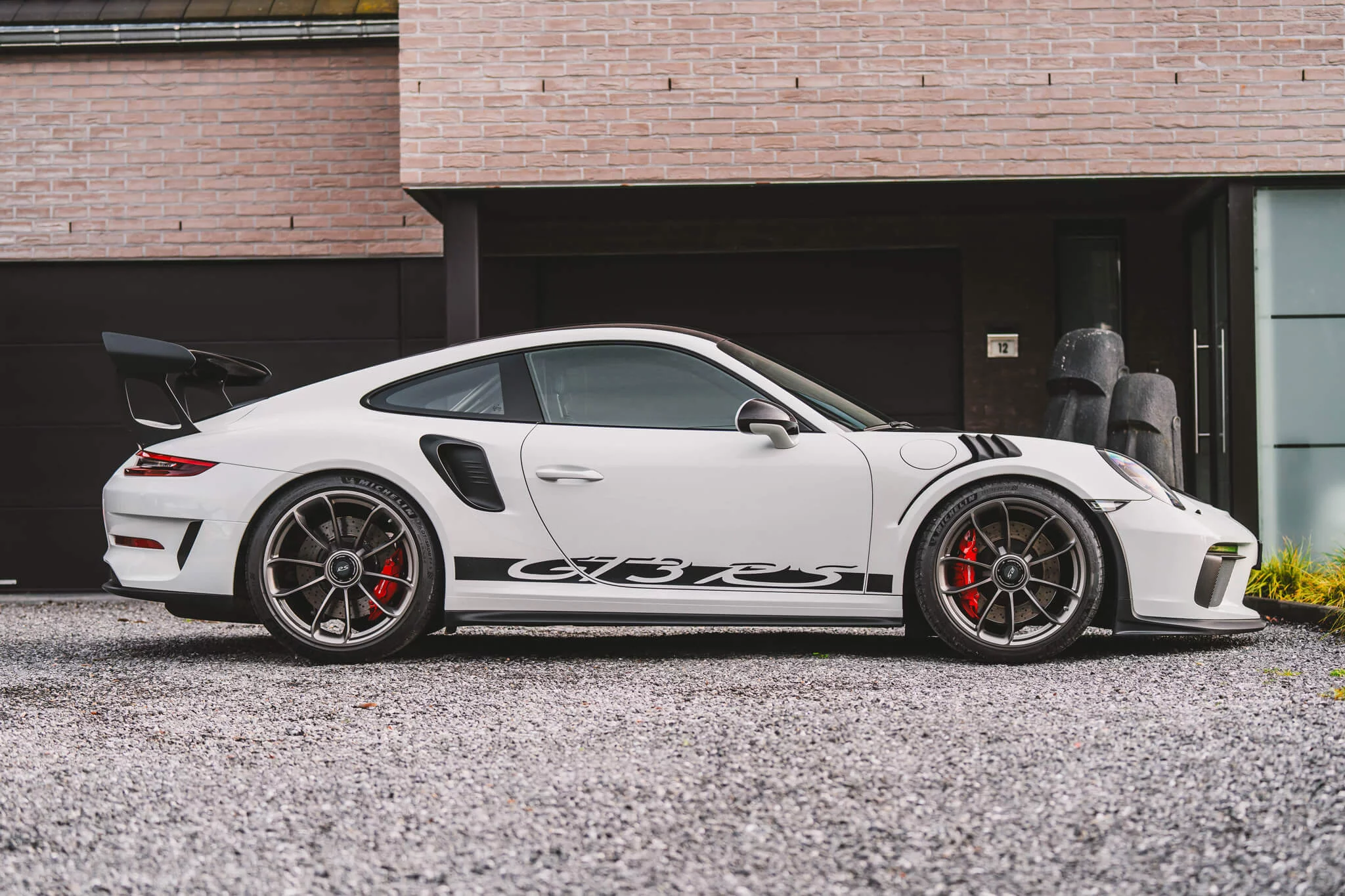 Pure White Porsche 911 GT3 RS