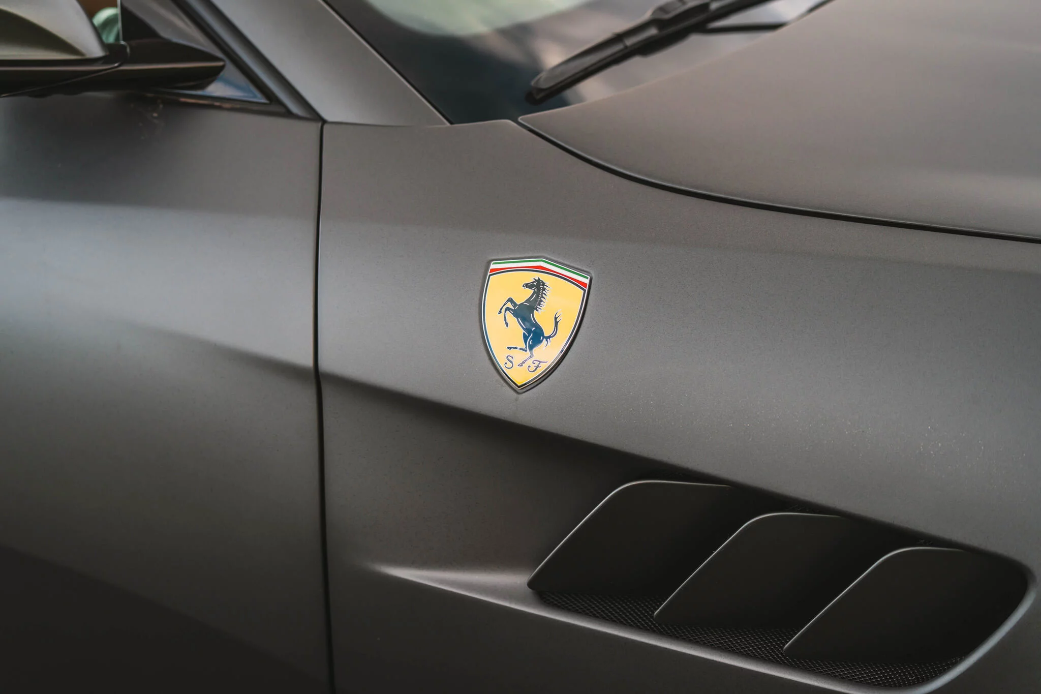 Grigio Silverstone Opaco Ferrari GTC4Lusso
