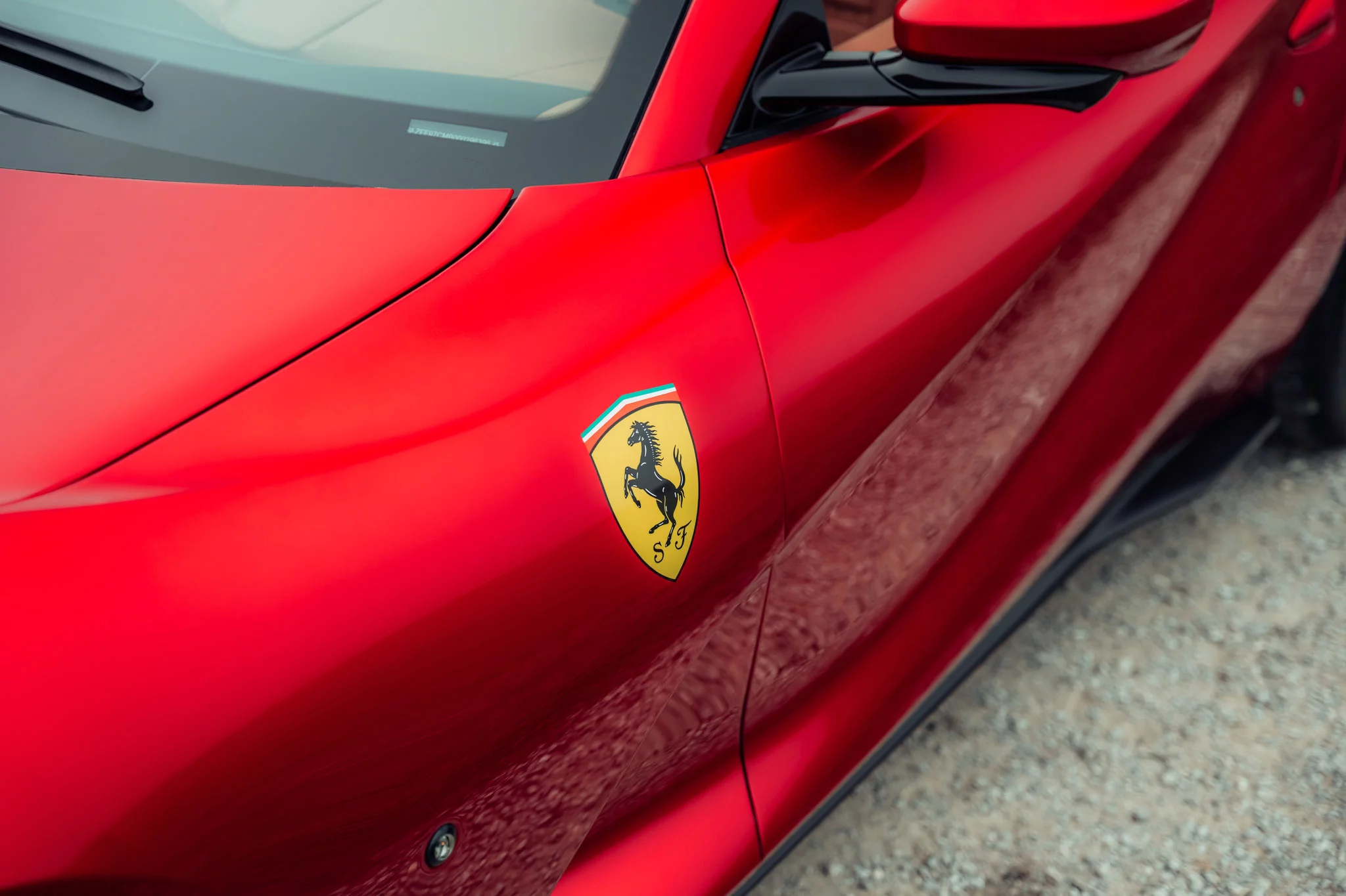 Rosso Magma Ferrari 812