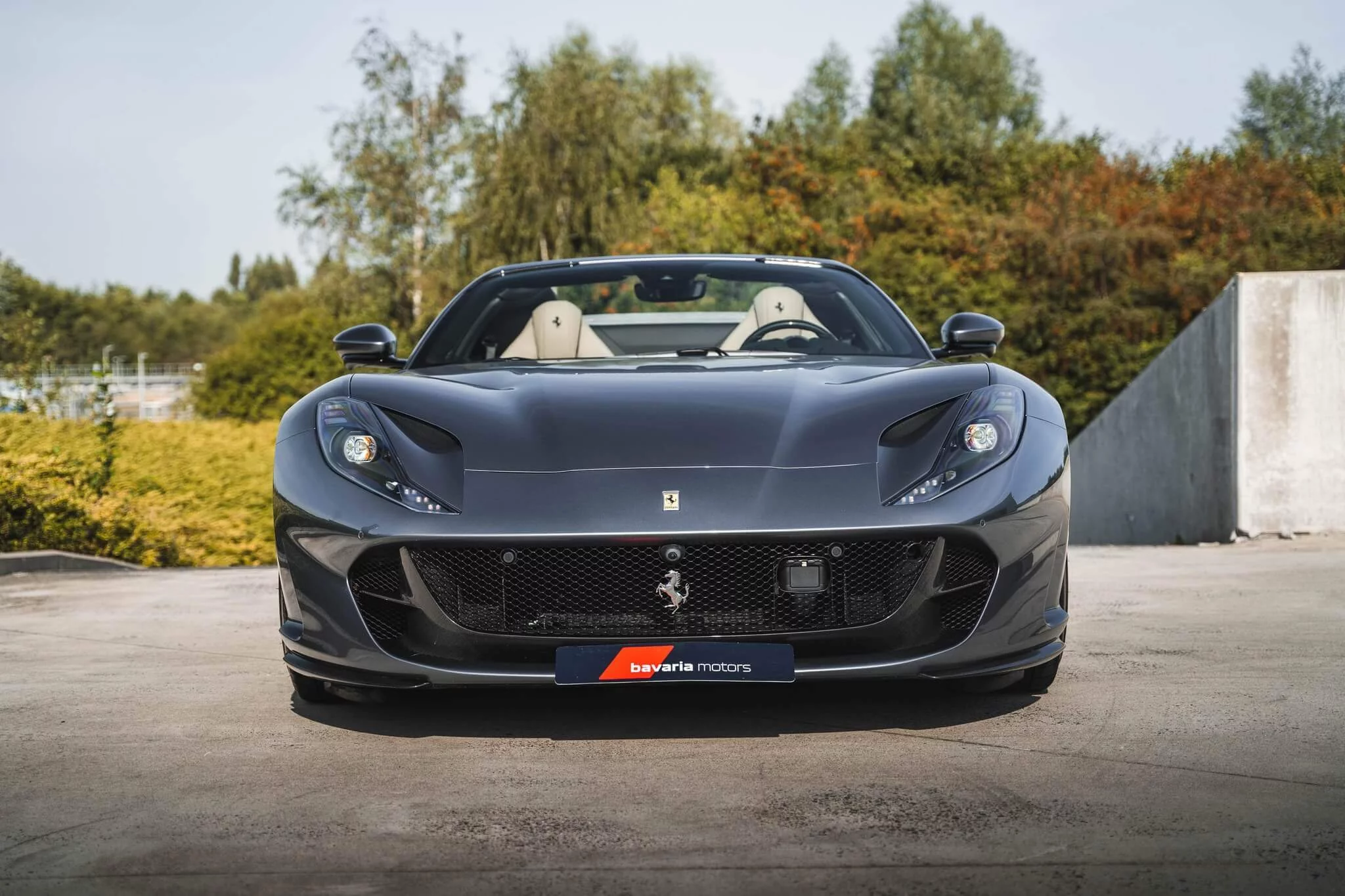 Grigio Ferro Ferrari 812