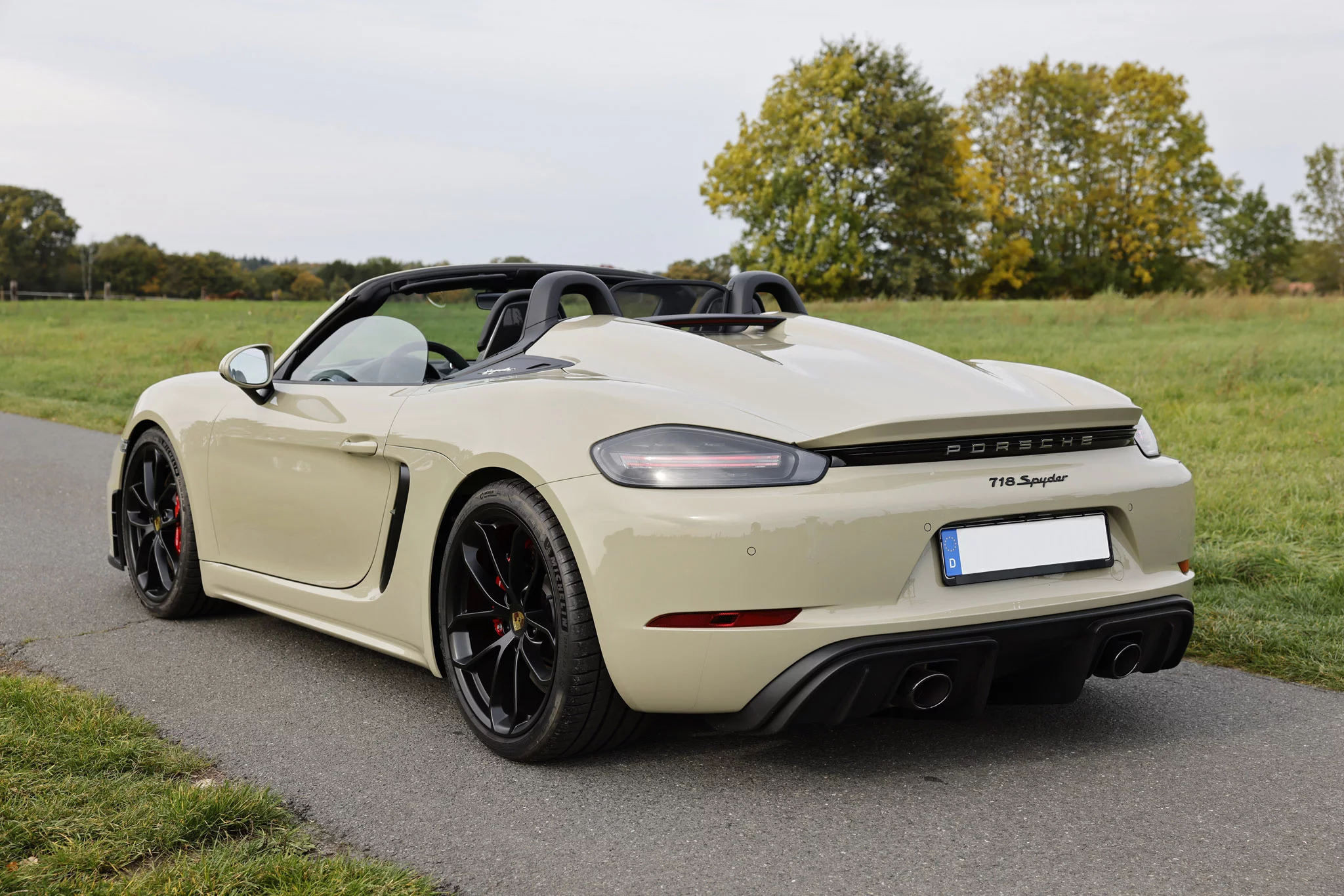 Stone Grey Porsche 718