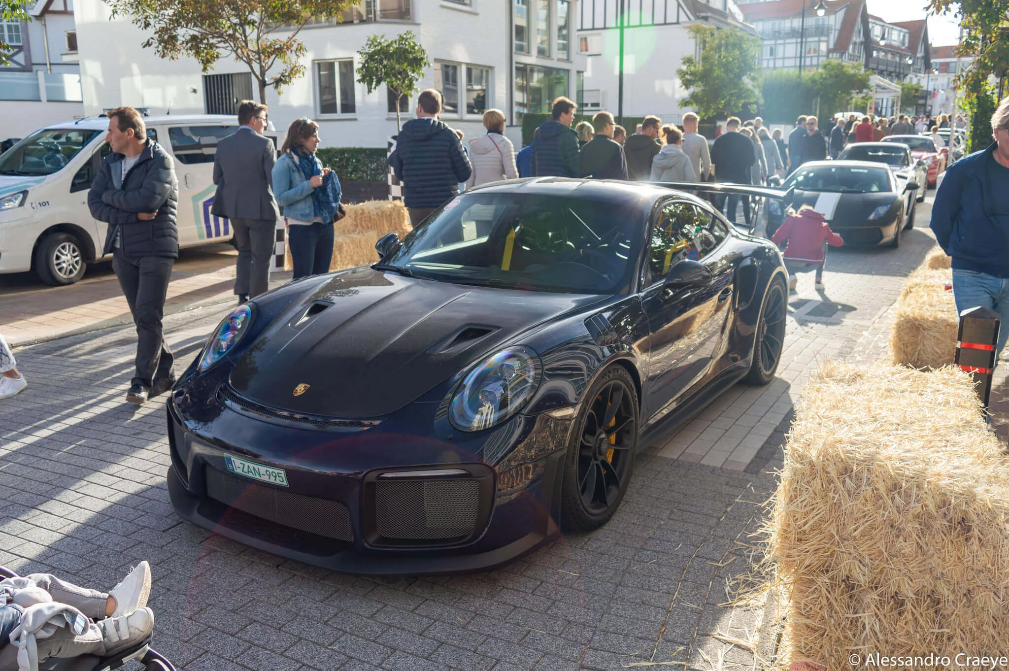 Dark Sea Blue Porsche 911 GT2 RS