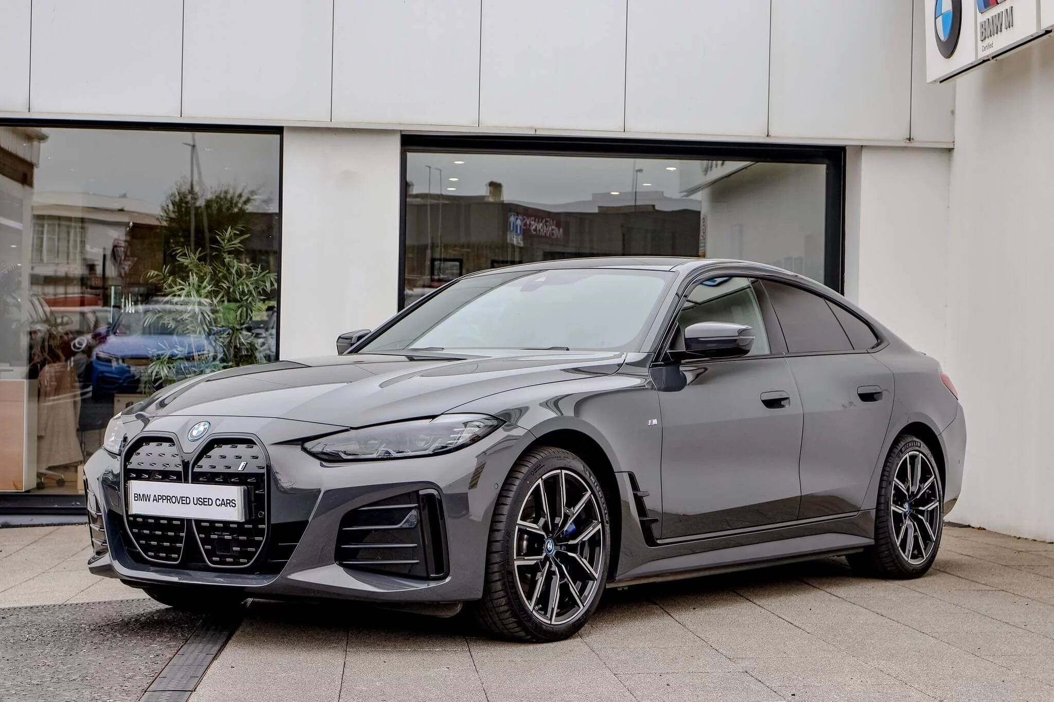 Dravit Grey BMW i4