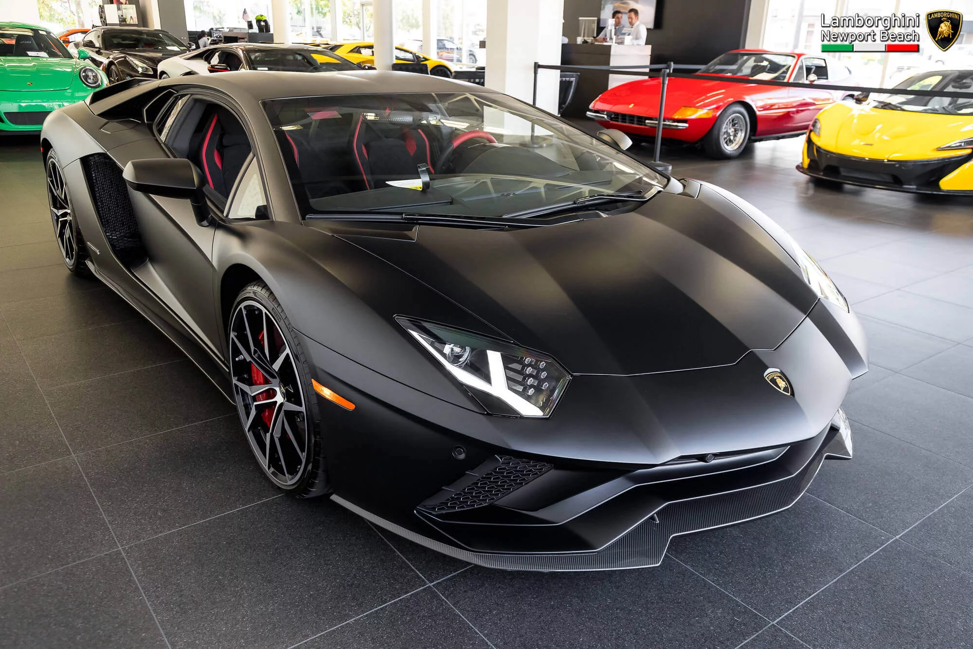 Nero Nemesis Lamborghini Aventador