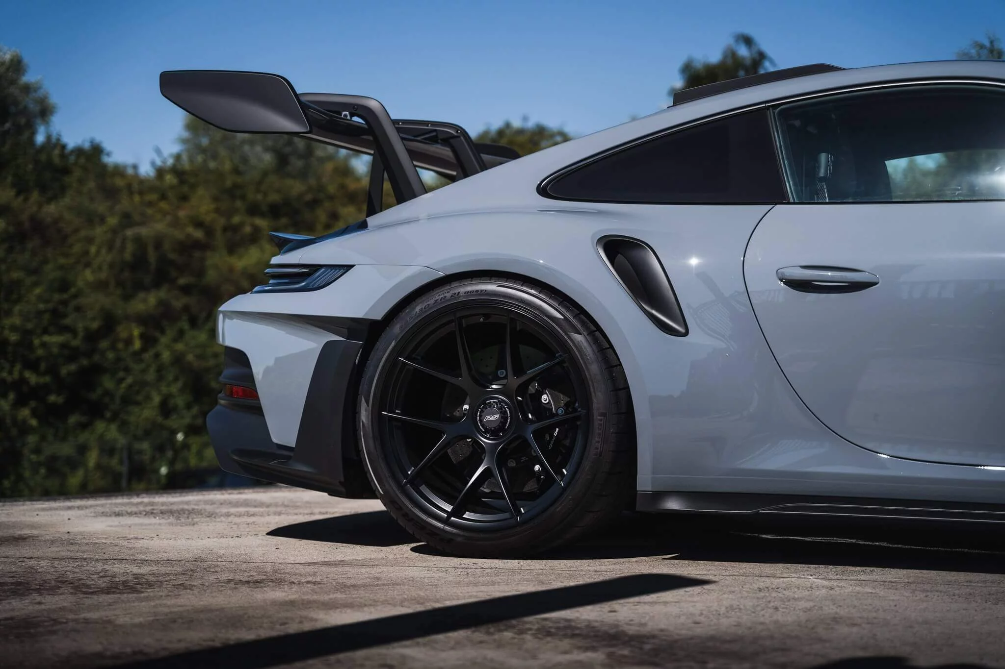 Arctic Grey Porsche 911 GT3 RS