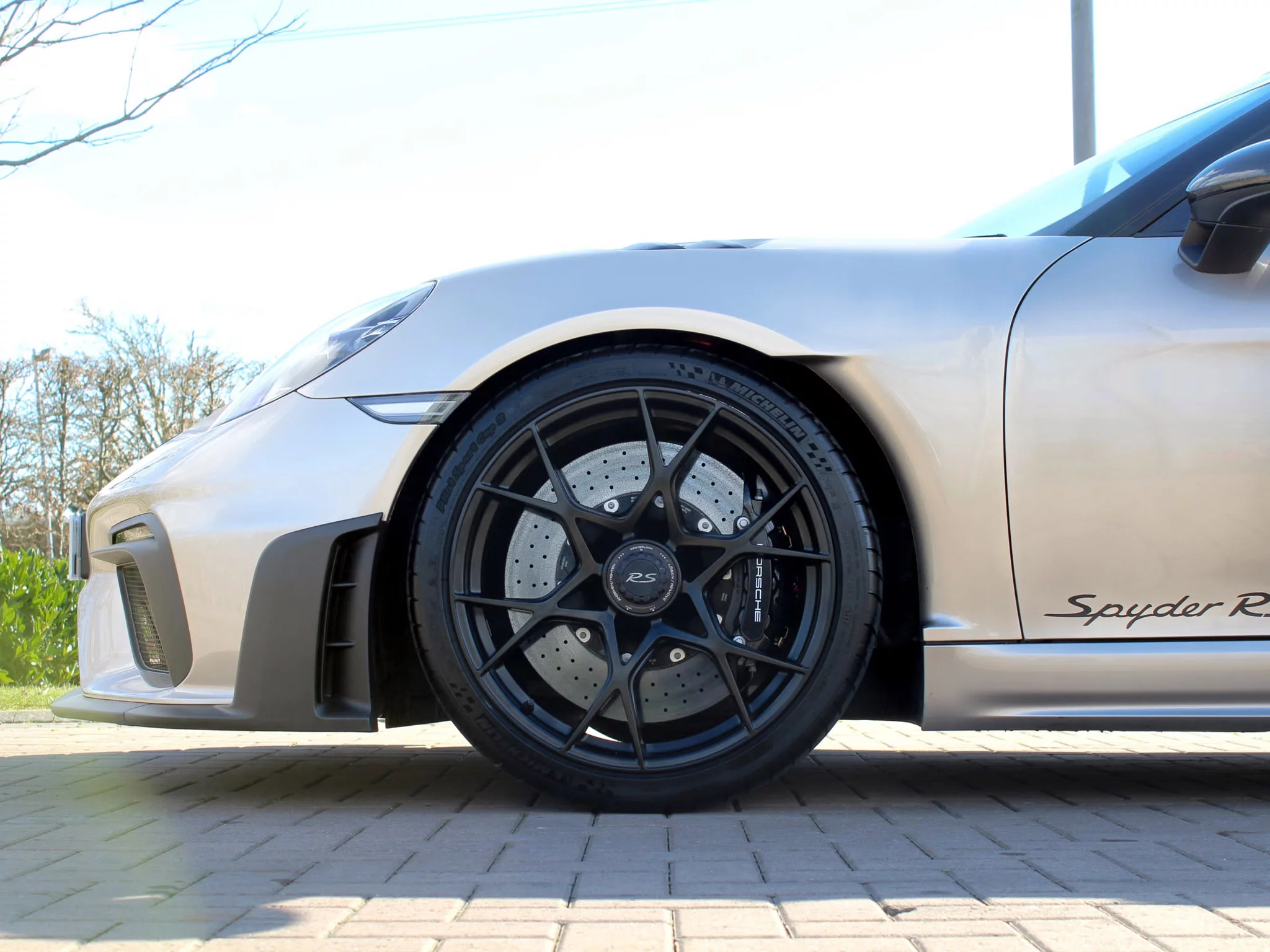 Palladium Metallic Porsche 718 Spyder RS