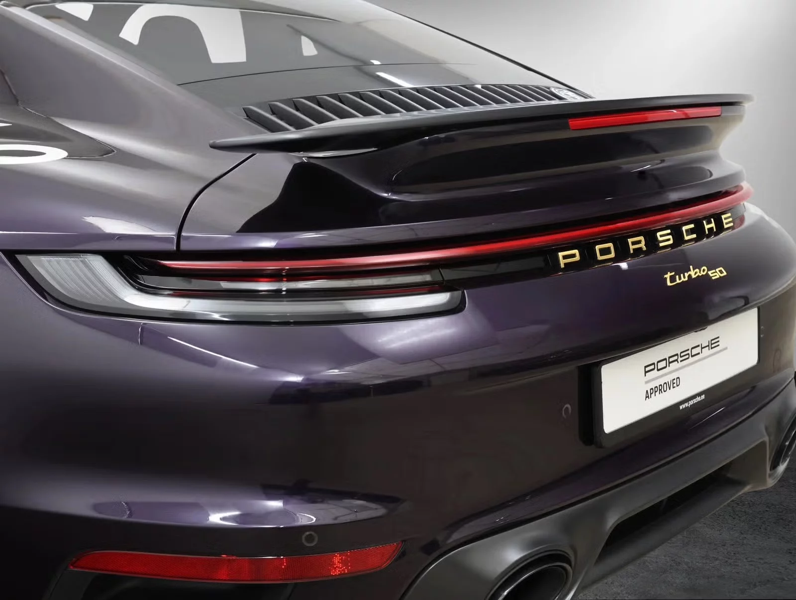 Viola Metallic Porsche 911 Turbo