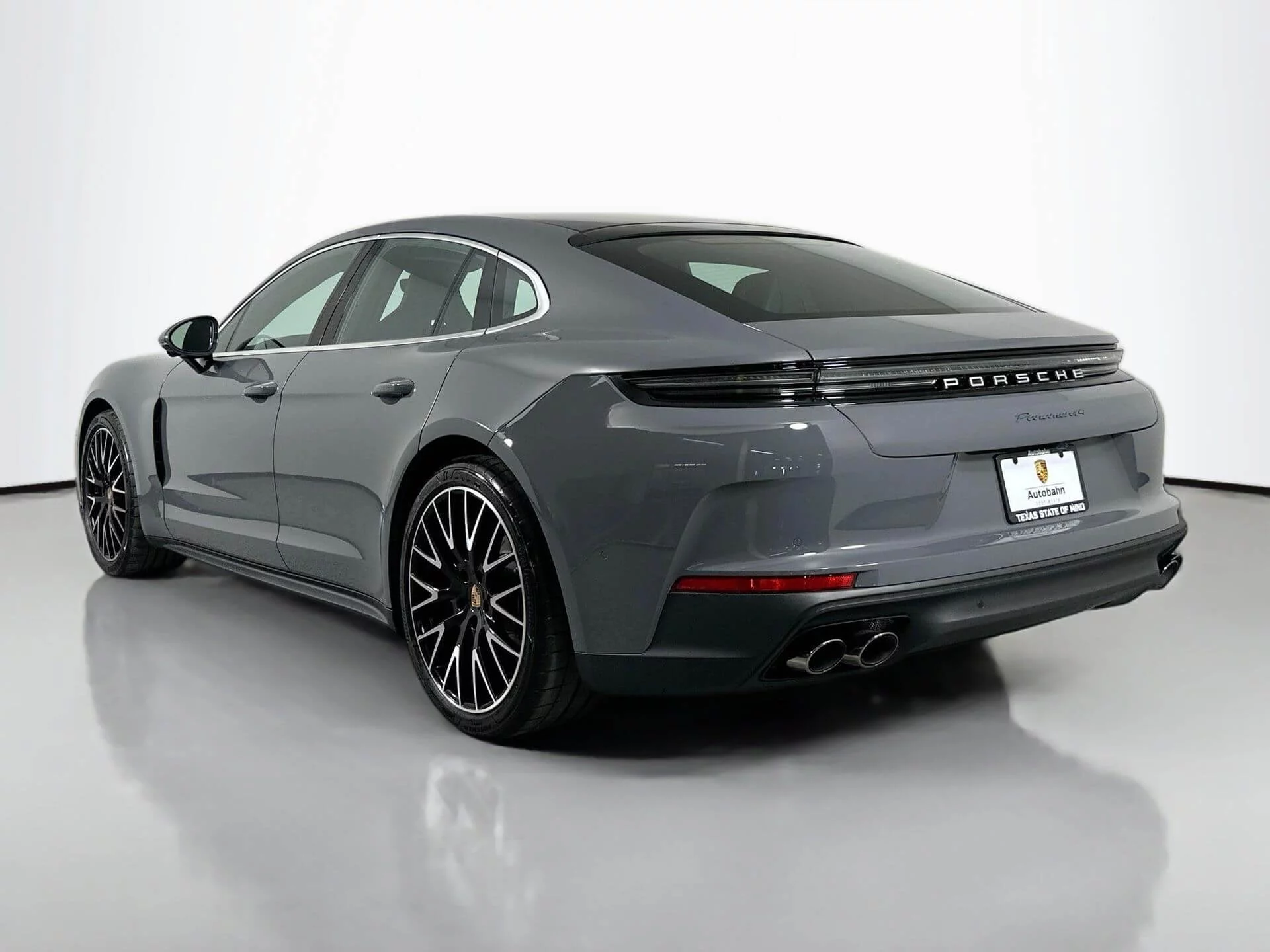 Slate Grey Neo Porsche Panamera