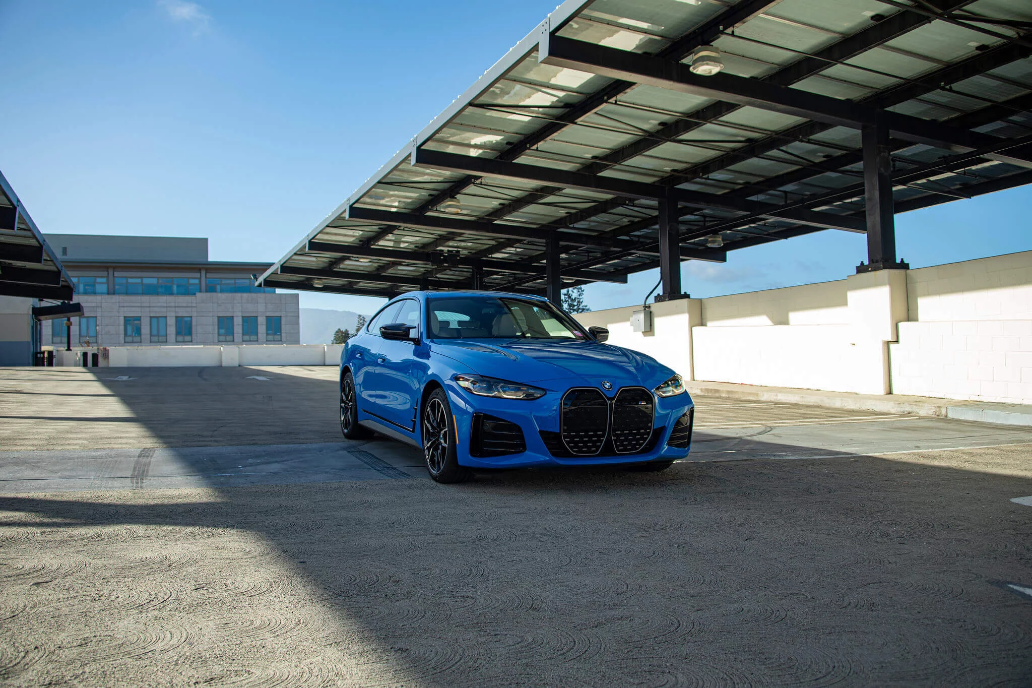 Voodoo Blue BMW i4