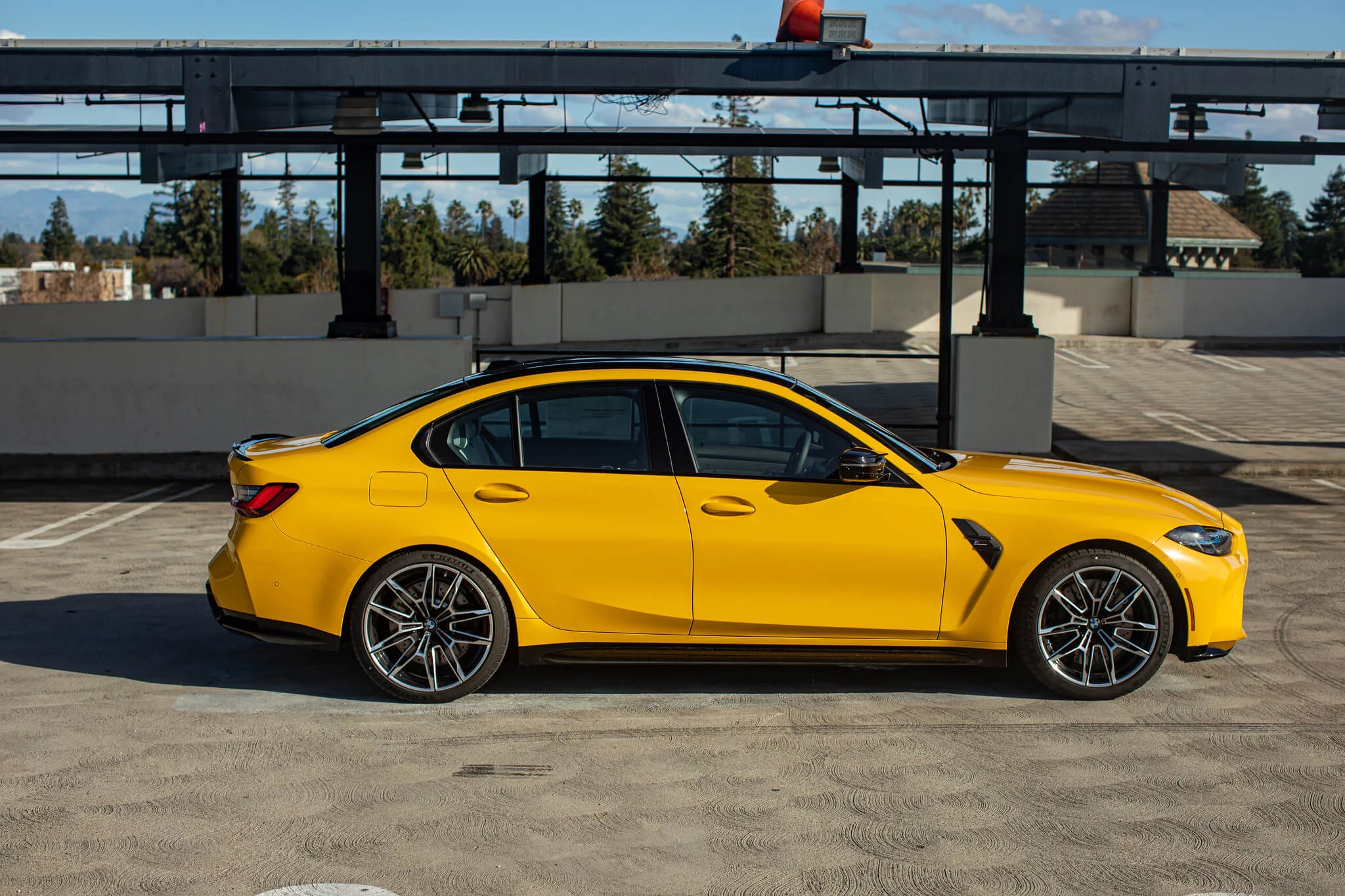 Speed Yellow BMW M3
