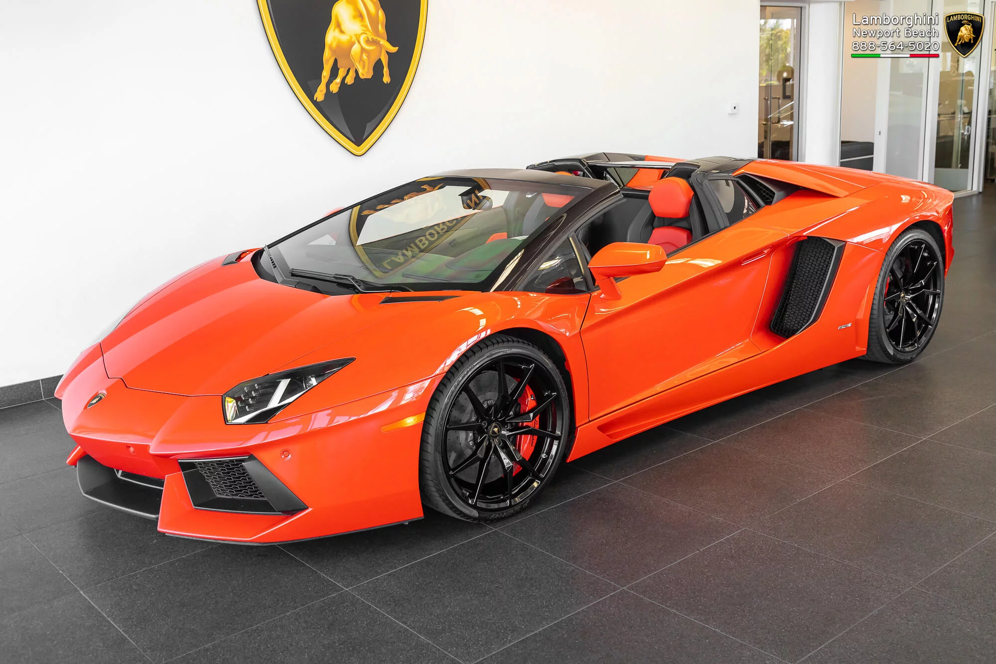 Arancio Argos Lamborghini Aventador