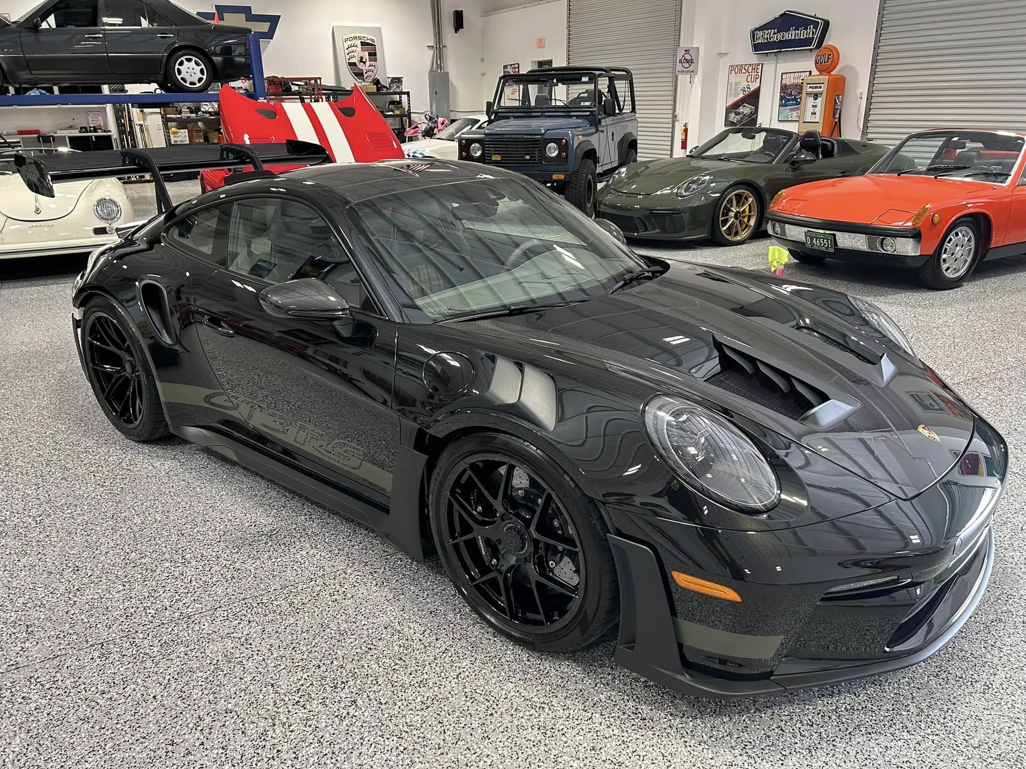 Dark Olive Metallic Porsche 911 GT3 RS