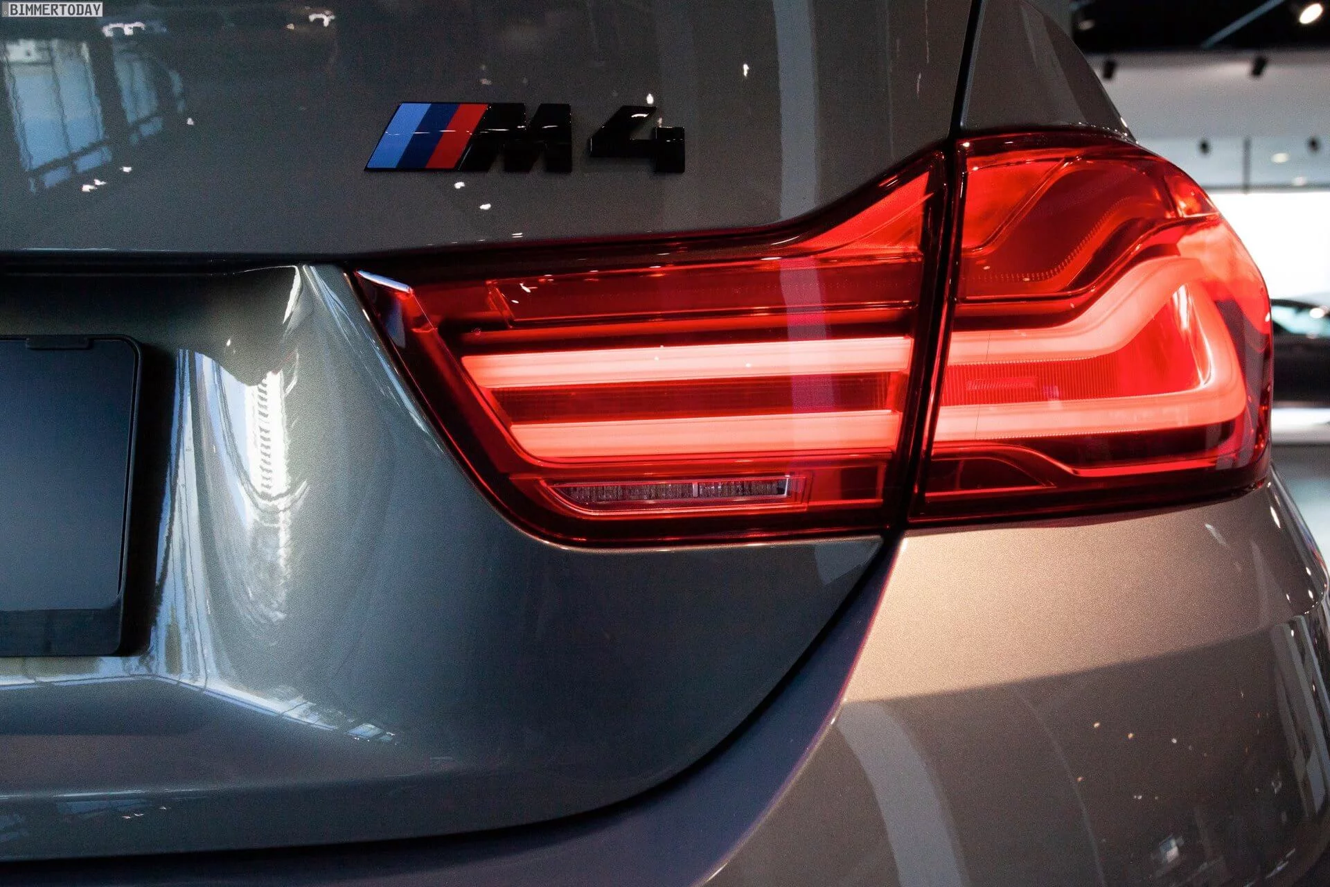 Stratus Grey BMW M4